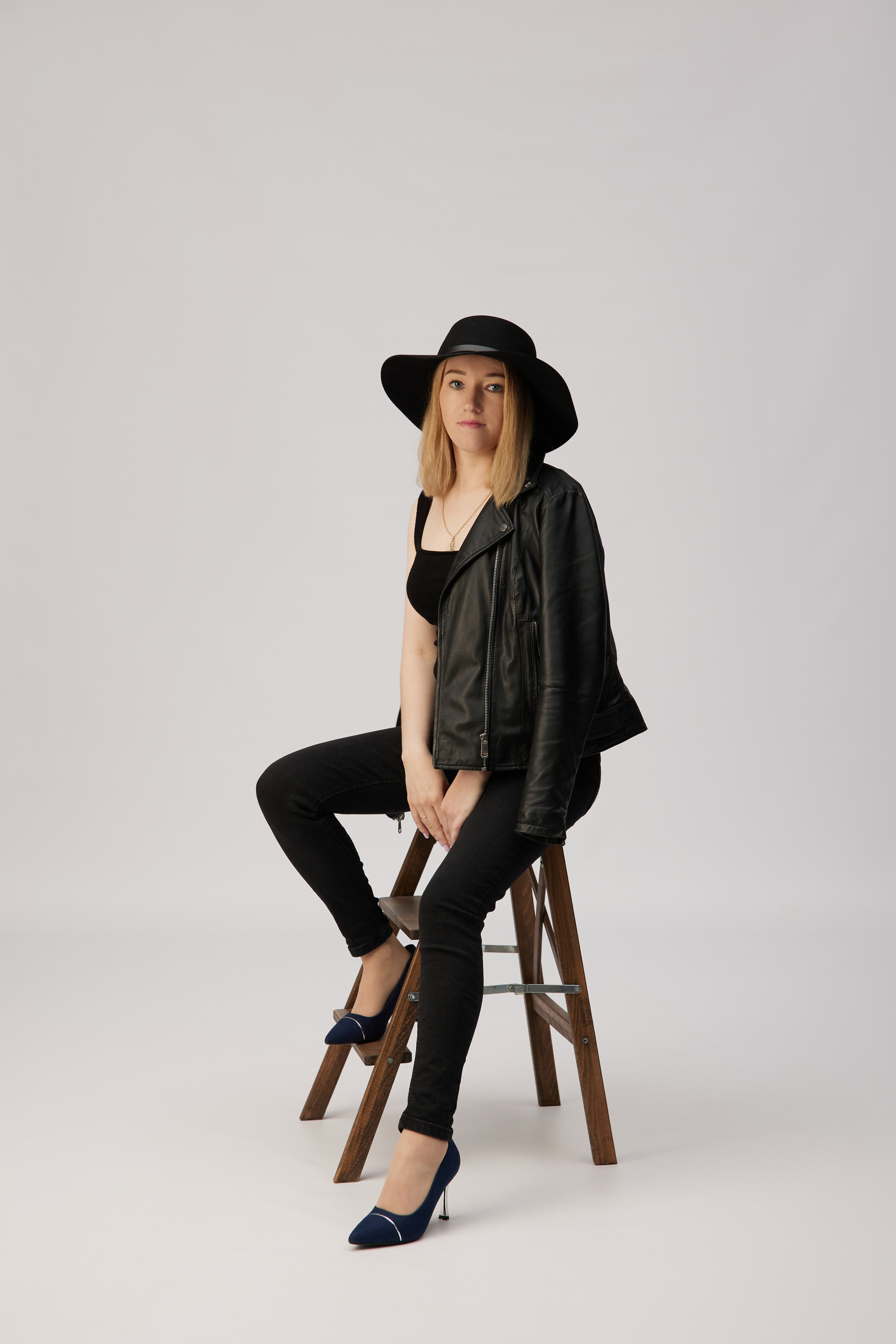 Индивидуальная съемка в фотостудии Don't Sleep Studio. Выпускные альбомы во Владивостоке