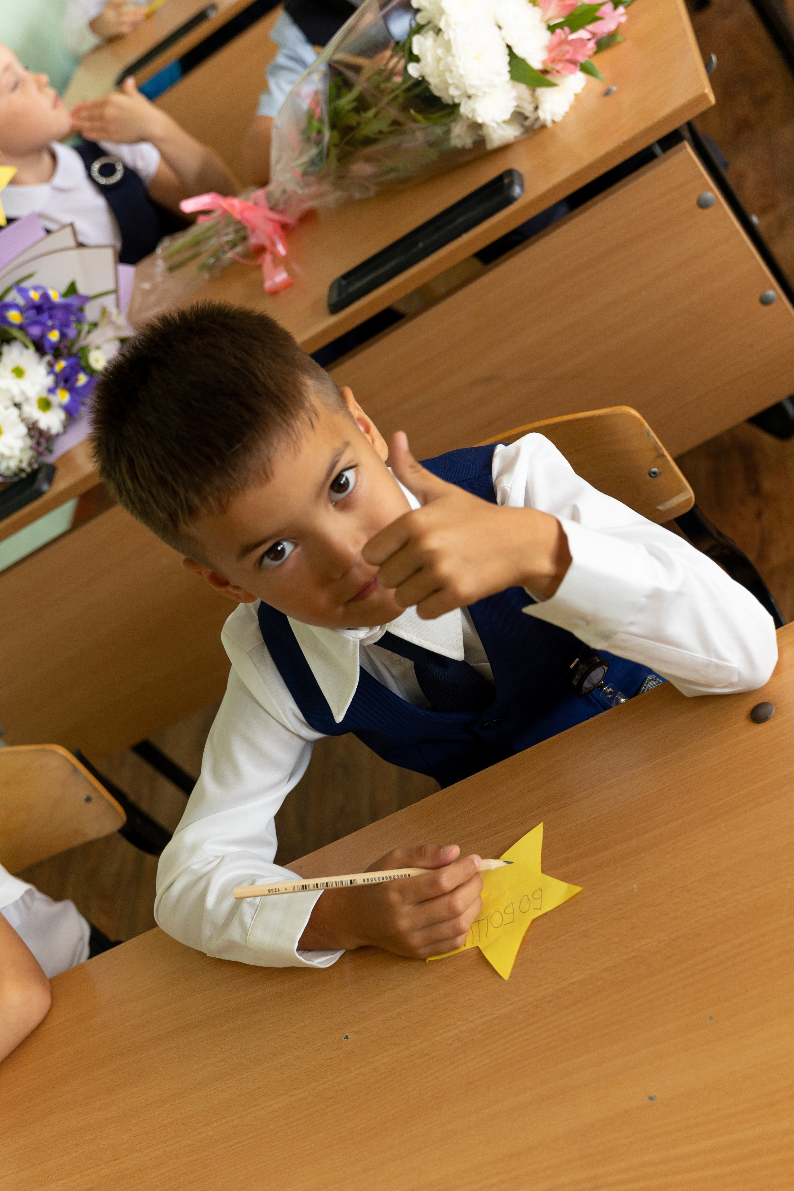  Портрет школьника для Выпускного Альбома, Владивосток, Идея для групповой фотографии, групповой снимок. школьная, фотосессия, выпускной, альбом, владивосток, приморский, край, современные, выпускные, альбомы, дальний, восток, портрет, школа, фотосессия, девушка, парень, ученик, школьник, фотограф, линейка, 1 сентября, 1 класс