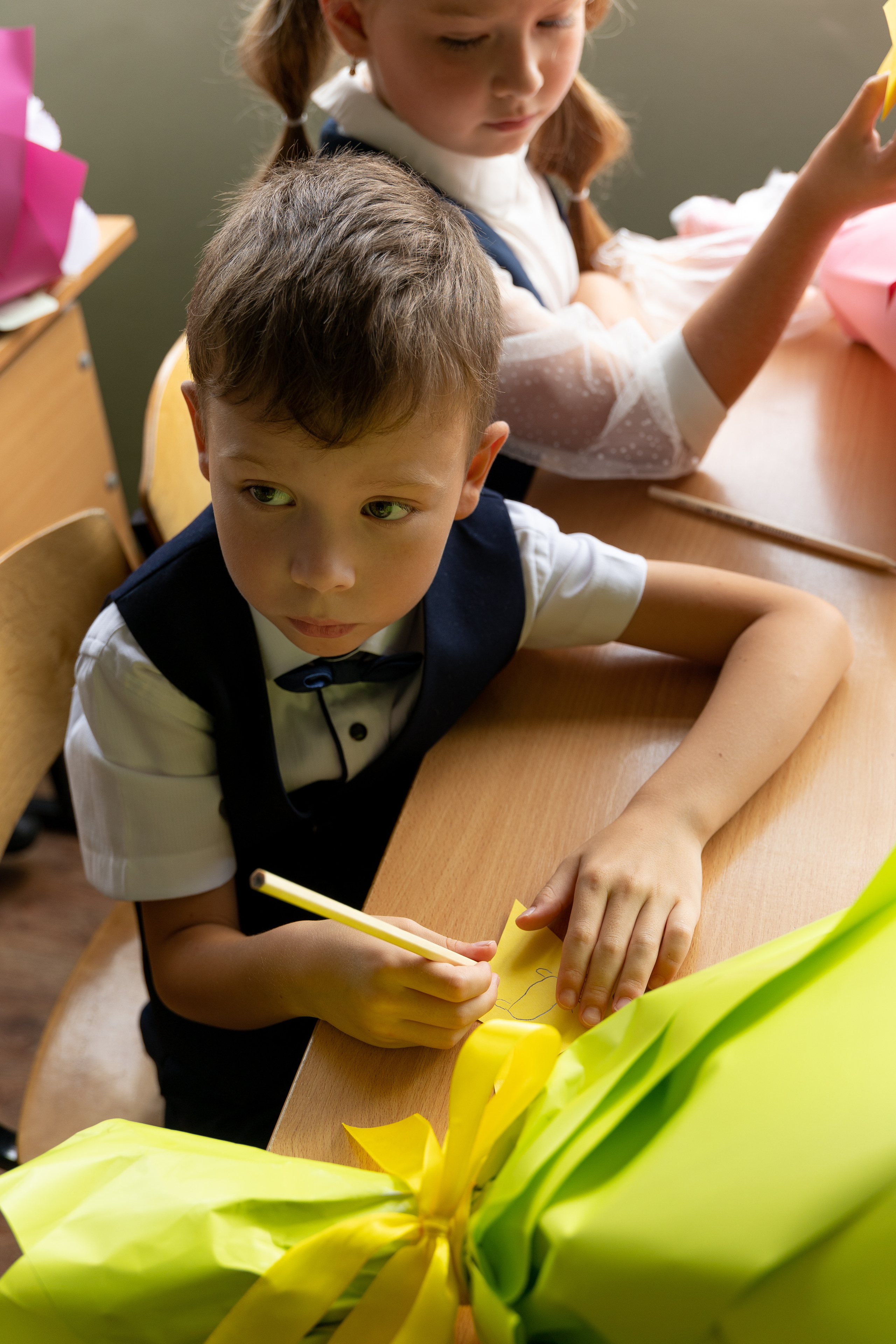  Портрет школьника для Выпускного Альбома, Владивосток, Идея для групповой фотографии, групповой снимок. школьная, фотосессия, выпускной, альбом, владивосток, приморский, край, современные, выпускные, альбомы, дальний, восток, портрет, школа, фотосессия, девушка, парень, ученик, школьник, фотограф, линейка, 1 сентября, 1 класс