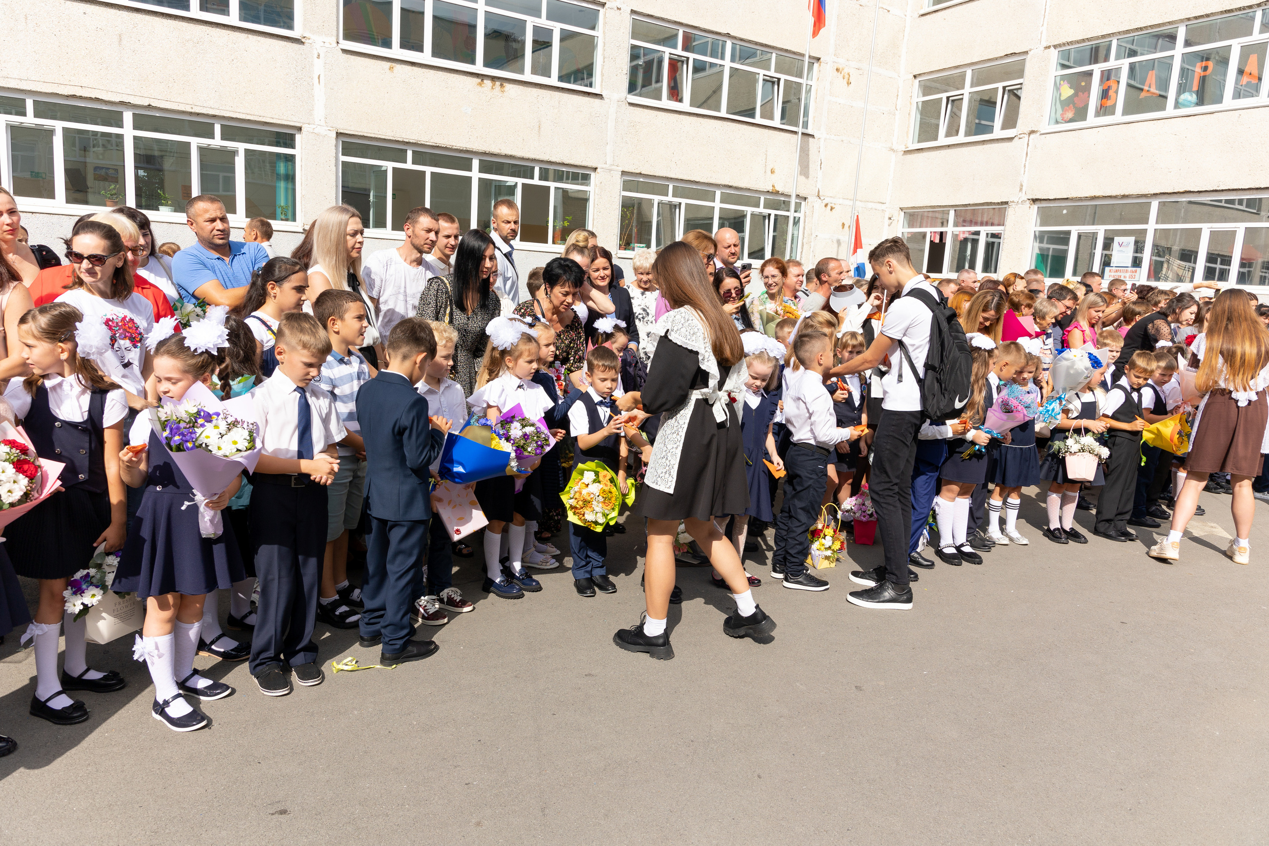  Портрет школьника для Выпускного Альбома, Владивосток, Идея для групповой фотографии, групповой снимок. школьная, фотосессия, выпускной, альбом, владивосток, приморский, край, современные, выпускные, альбомы, дальний, восток, портрет, школа, фотосессия, девушка, парень, ученик, школьник, фотограф, линейка, 1 сентября, 1 класс