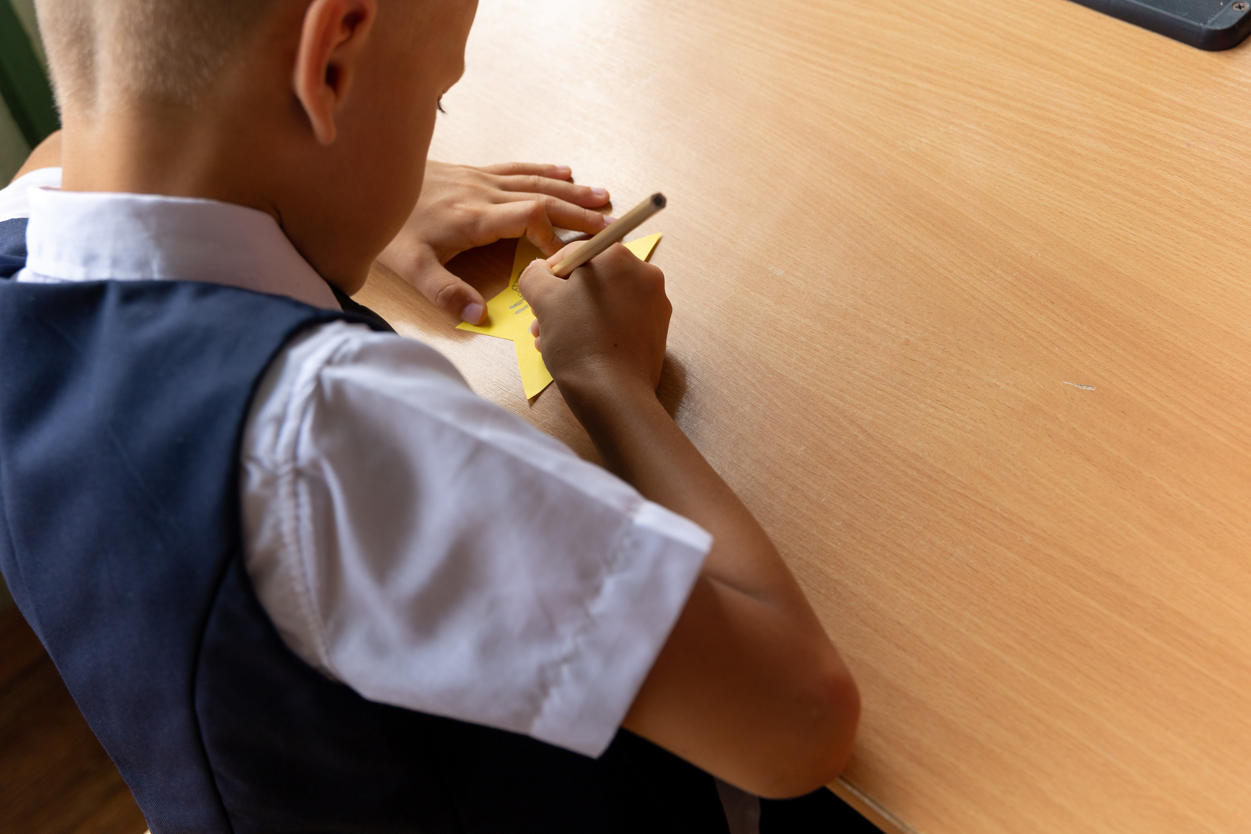  Портрет школьника для Выпускного Альбома, Владивосток, Идея для групповой фотографии, групповой снимок. школьная, фотосессия, выпускной, альбом, владивосток, приморский, край, современные, выпускные, альбомы, дальний, восток, портрет, школа, фотосессия, девушка, парень, ученик, школьник, фотограф, линейка, 1 сентября, 1 класс