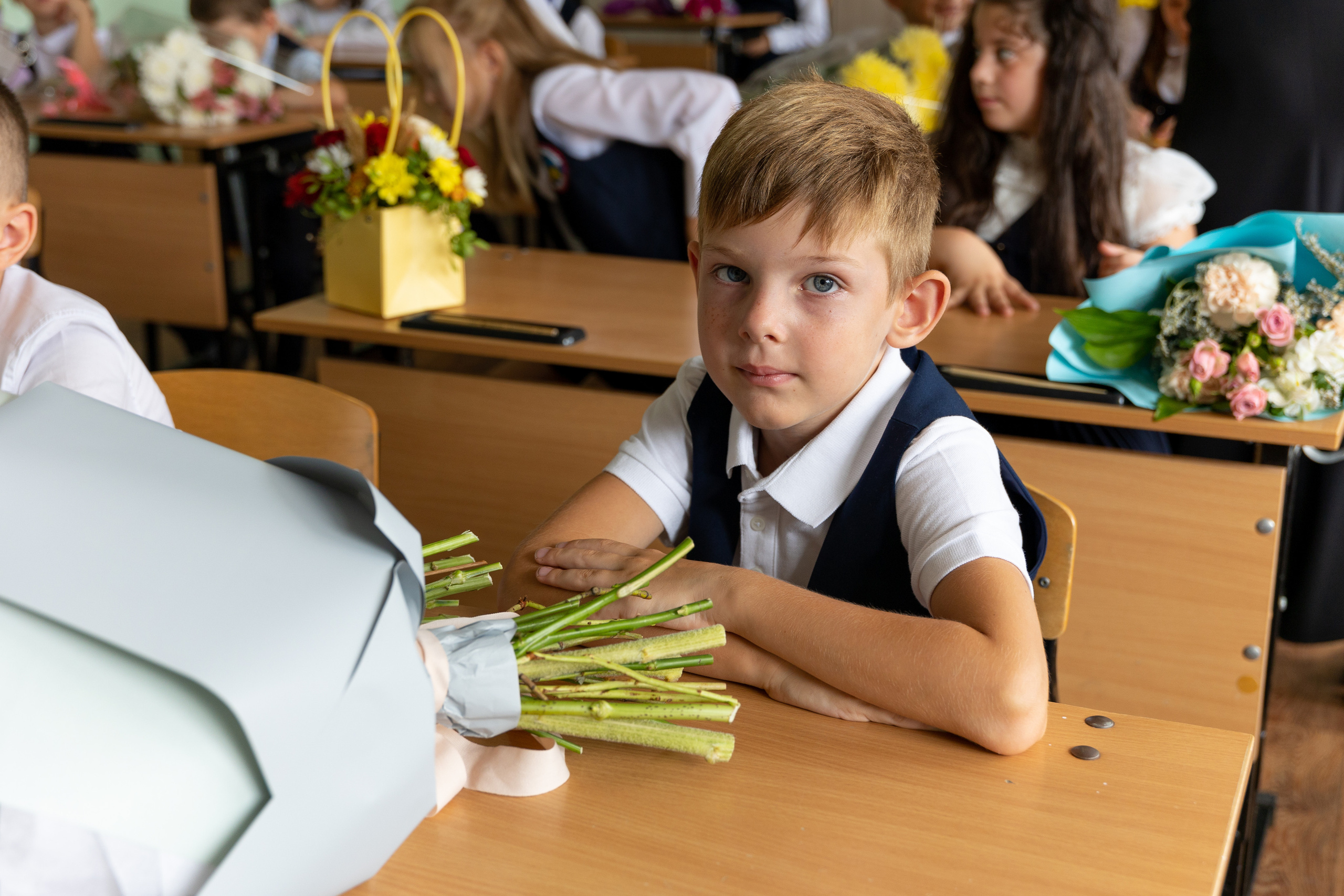  Портрет школьника для Выпускного Альбома, Владивосток, Идея для групповой фотографии, групповой снимок. школьная, фотосессия, выпускной, альбом, владивосток, приморский, край, современные, выпускные, альбомы, дальний, восток, портрет, школа, фотосессия, девушка, парень, ученик, школьник, фотограф, линейка, 1 сентября, 1 класс