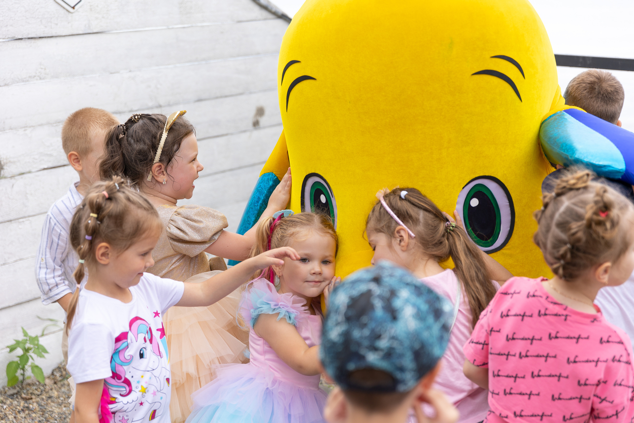 День рождение в беседках Облака. Выпускные альбомы во Владивостоке