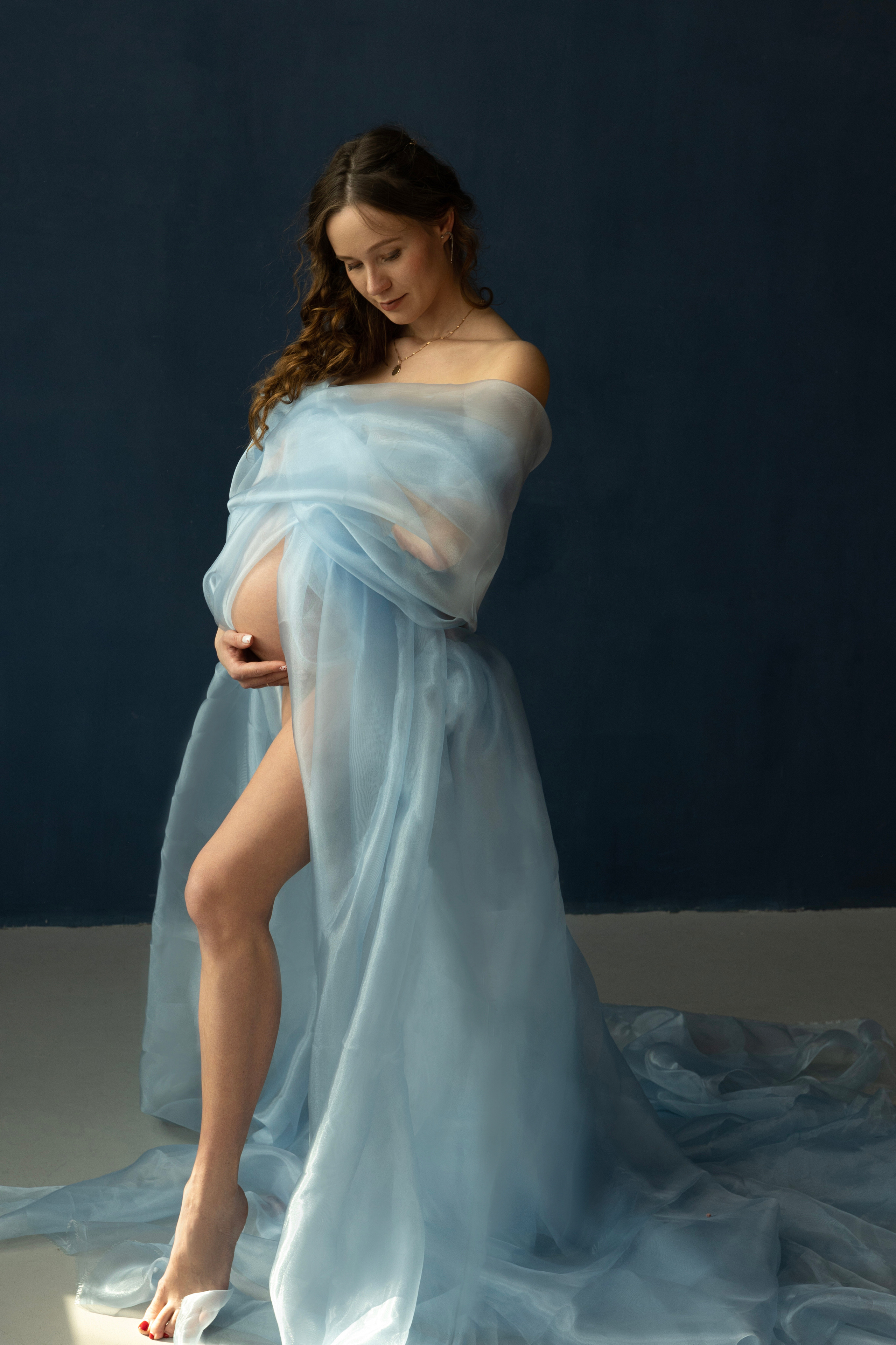 Владивосток, индивидуальная фотосессия, фотосессия, фото, фотосессия для девушки, поза, позировка, фотография, женский портрет, дальний восток, портрет, urban studio, беременная фотосессия, фотосессия в ожидании