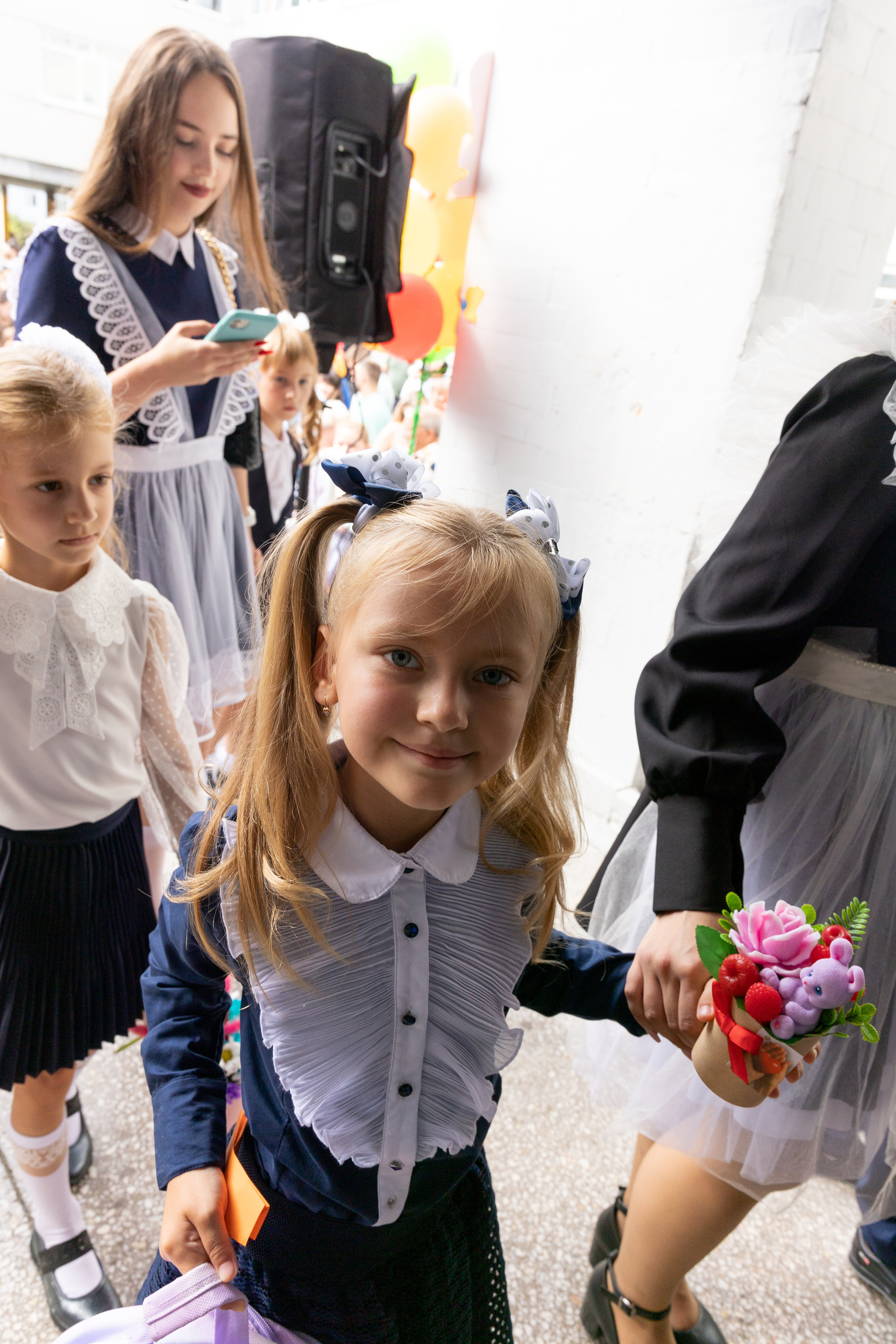 1 сентября 1 класс школа 74. Выпускные альбомы во Владивостоке