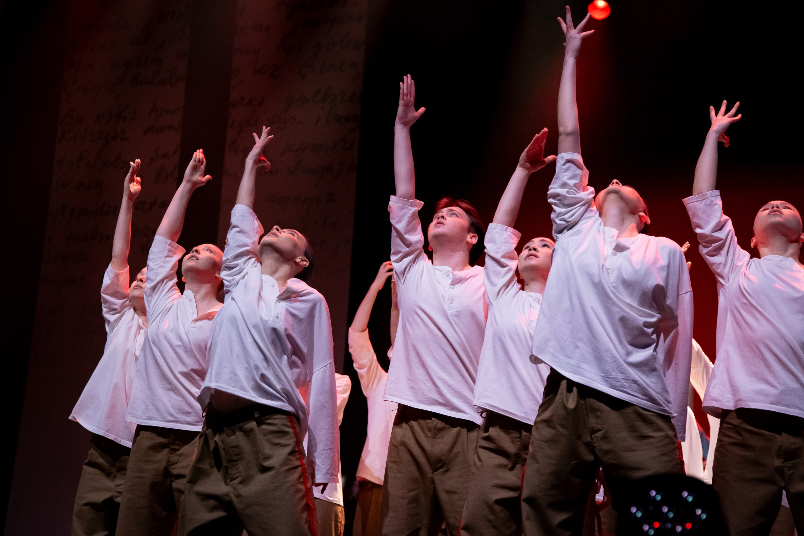 Театральная постановка Джалиль — юбилей Мусы Джалиля. Репортажный и портретный фотограф Казань / Горячих Полина