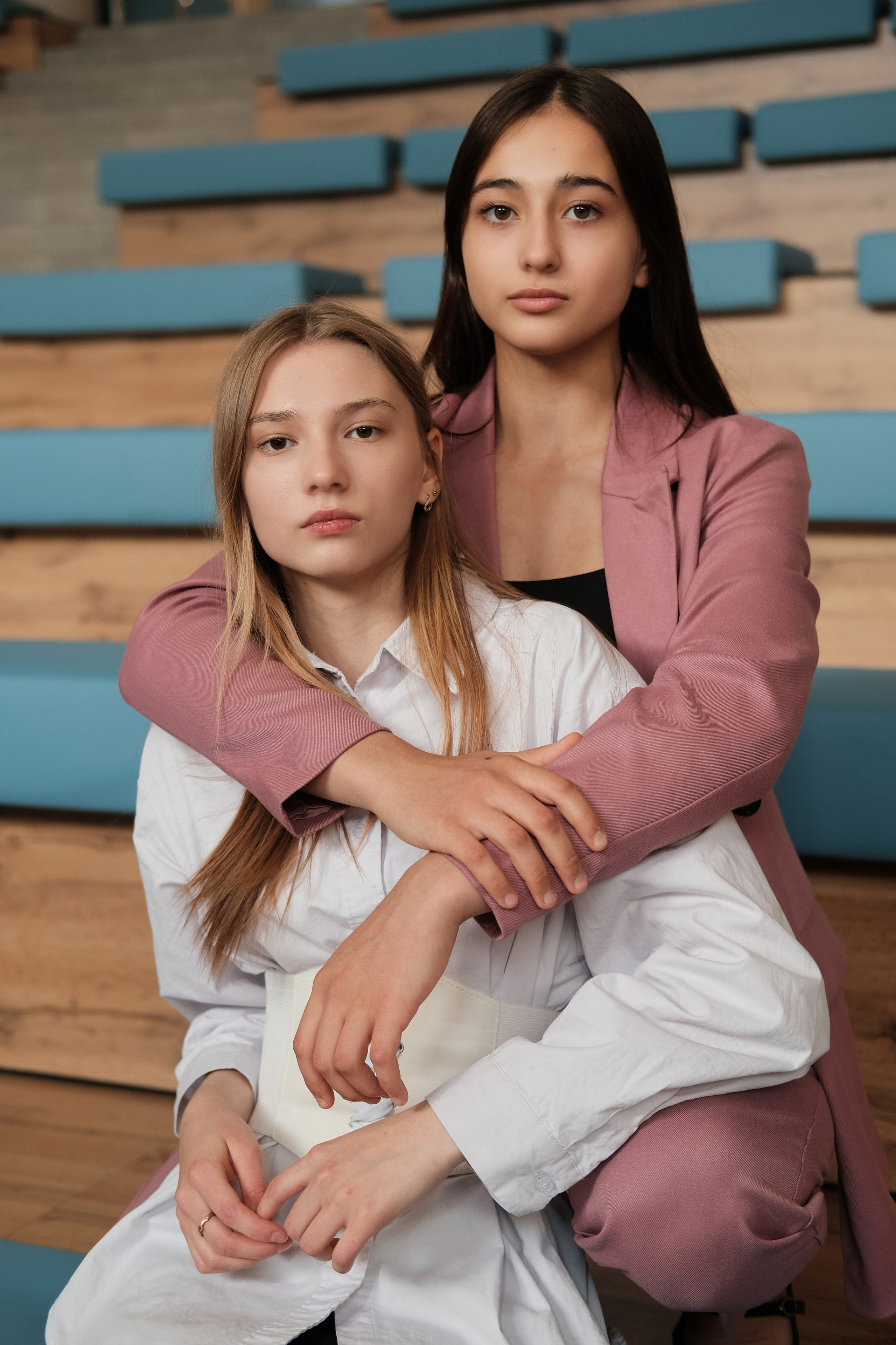 9 класс (школа). Фотограф Елена Дегтярева. Семейная, детская и школьная фотография в Тюмени. Яркие и живые снимки, которые сохранят историю вашей семьи