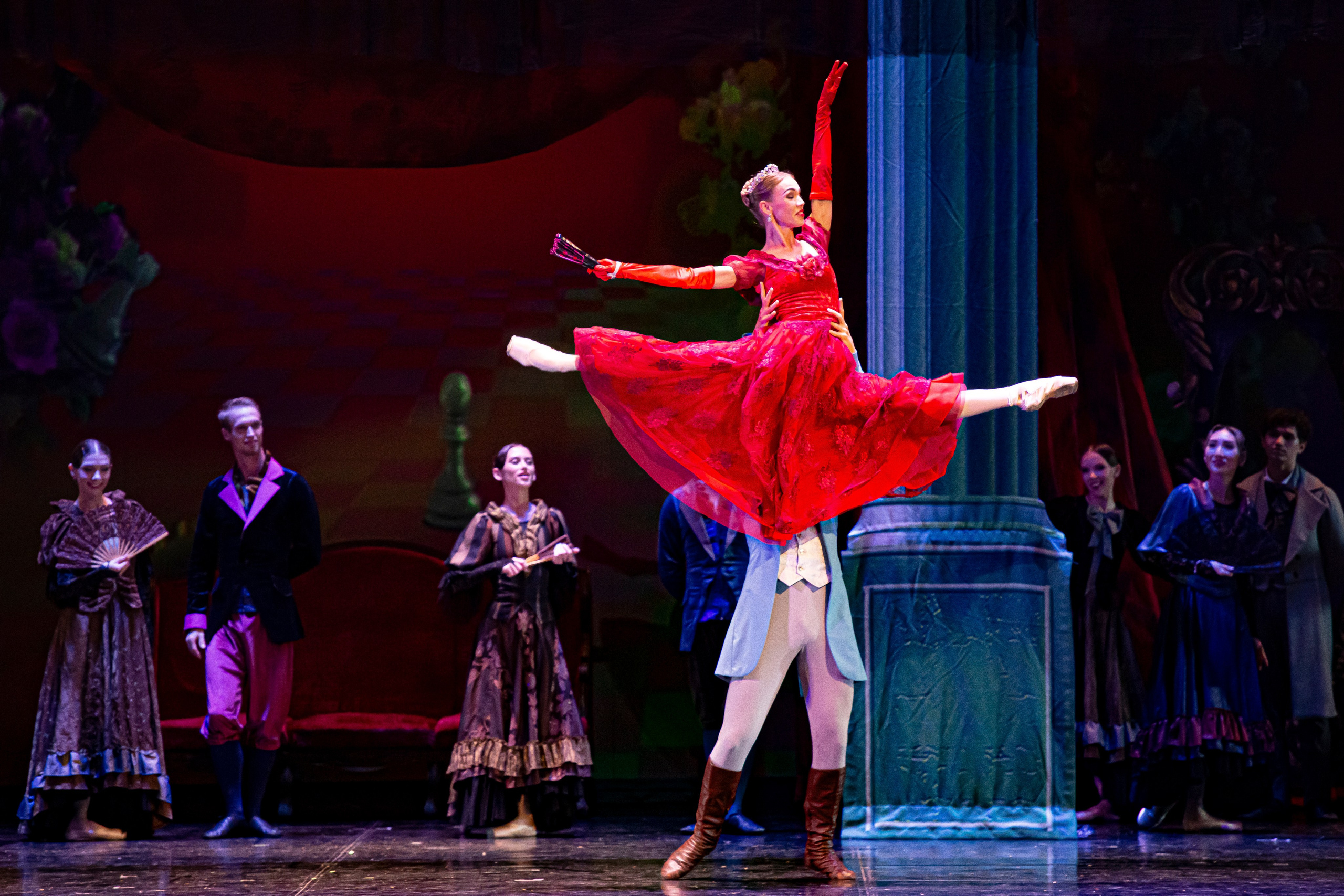 Война и Мир балет Марийского театра оперы и балета на сцене Зимнего театра г. Сочи премьера. Фотограф в Сочи Юрий Шептаев