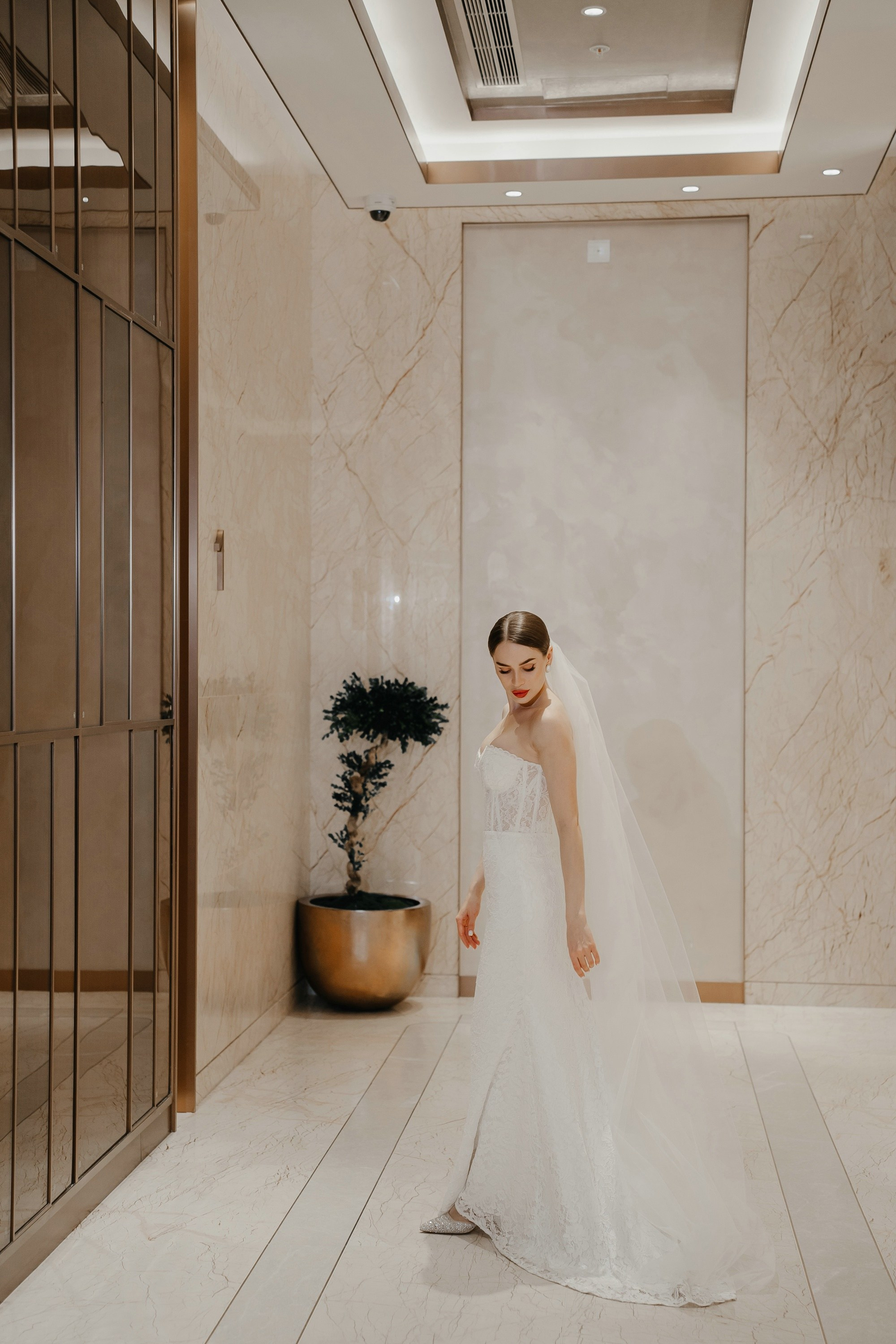 Свадебная фотосессия в Soluxe hotel Moscow. Свадебный и семейный фотограф в Москве Светлана Зоткина