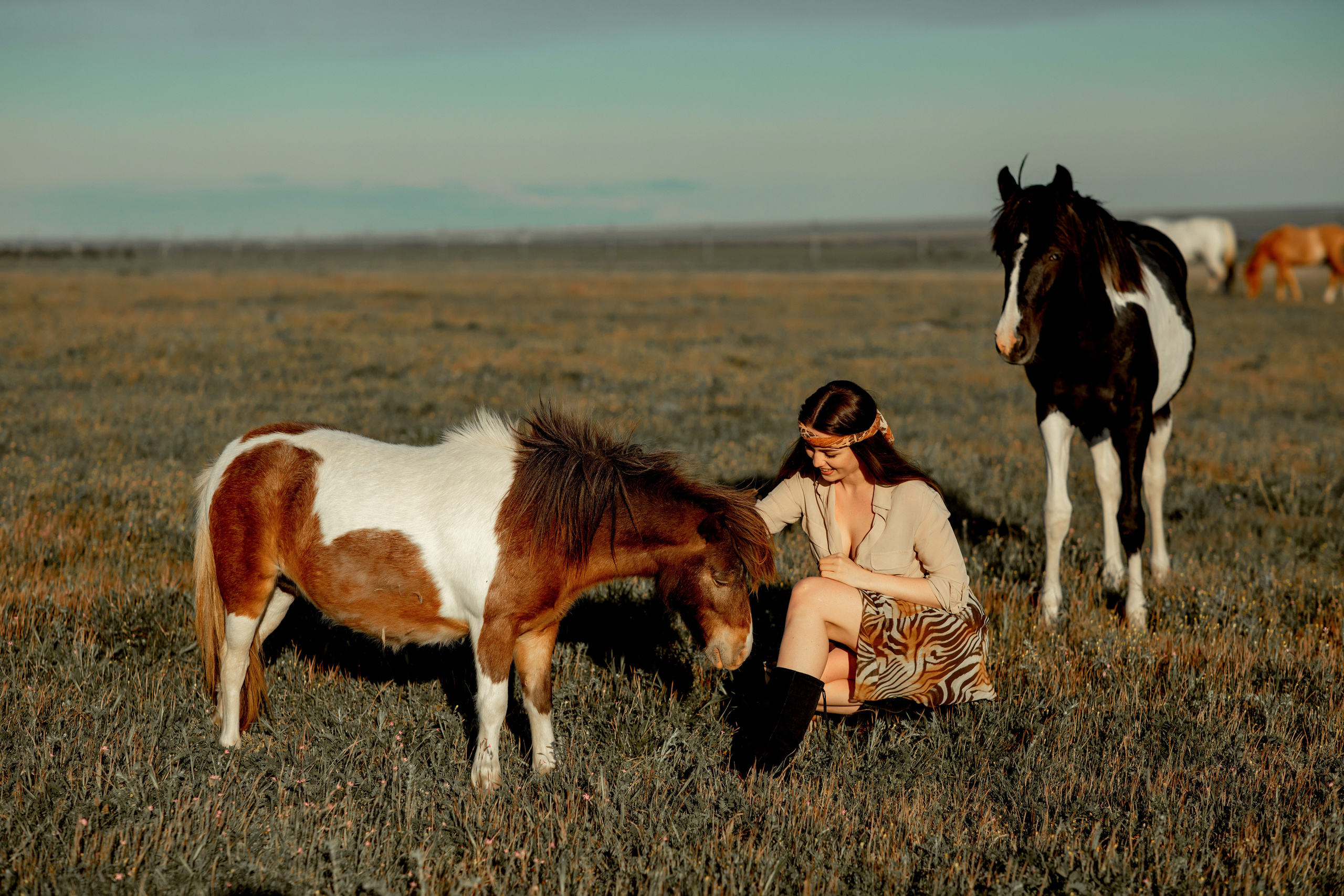 Фотосессия с лошадью. Фотограф-стилист Крым Прокат одежды в Крыму. Фотосессии в Крыму