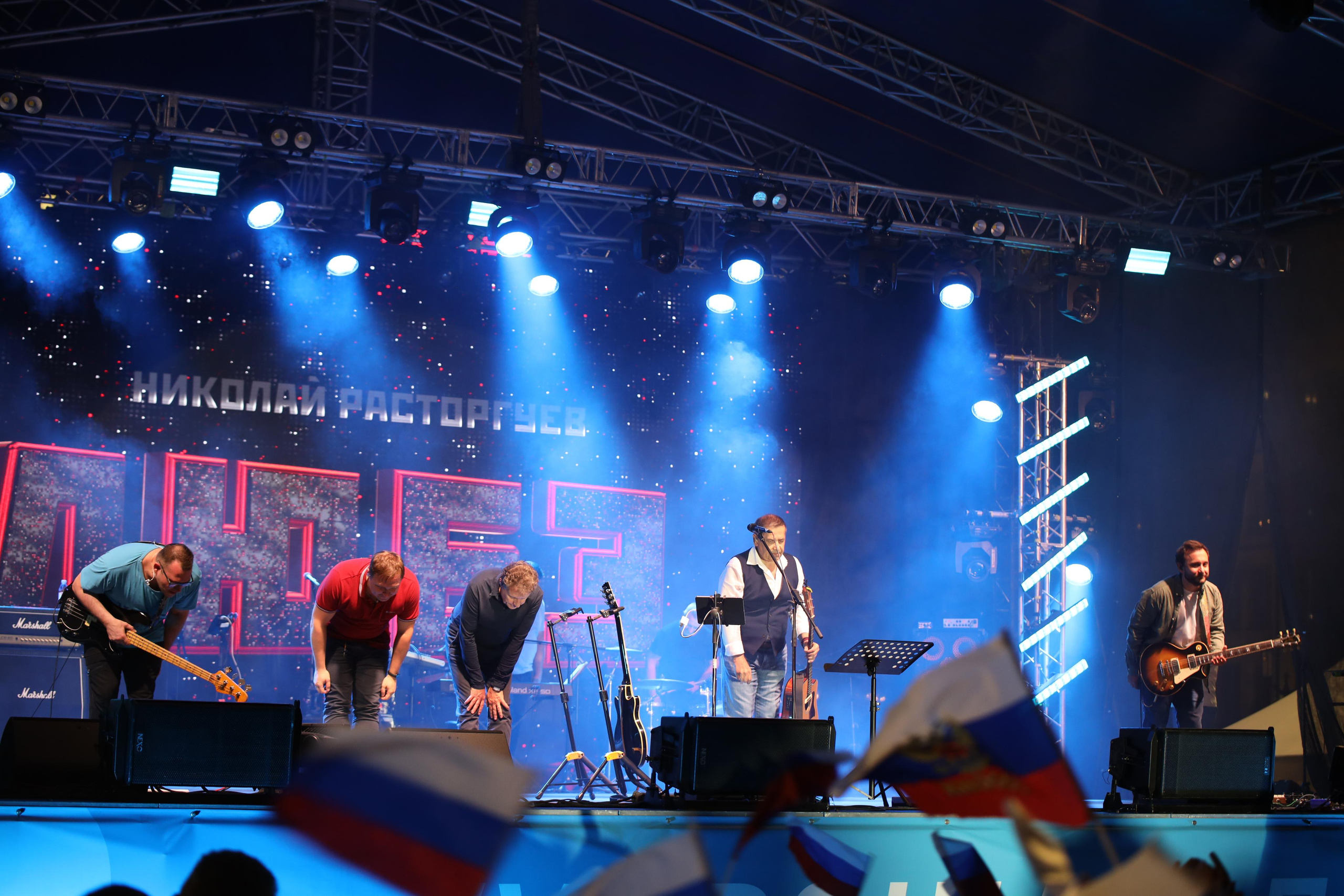 Хороша Родная. Концерт Николая Расторгуева и группы «ЛЮБЭ». Фотограф в Туле Крупский АнДРей. Фотостудия «КАДР71» в Туле