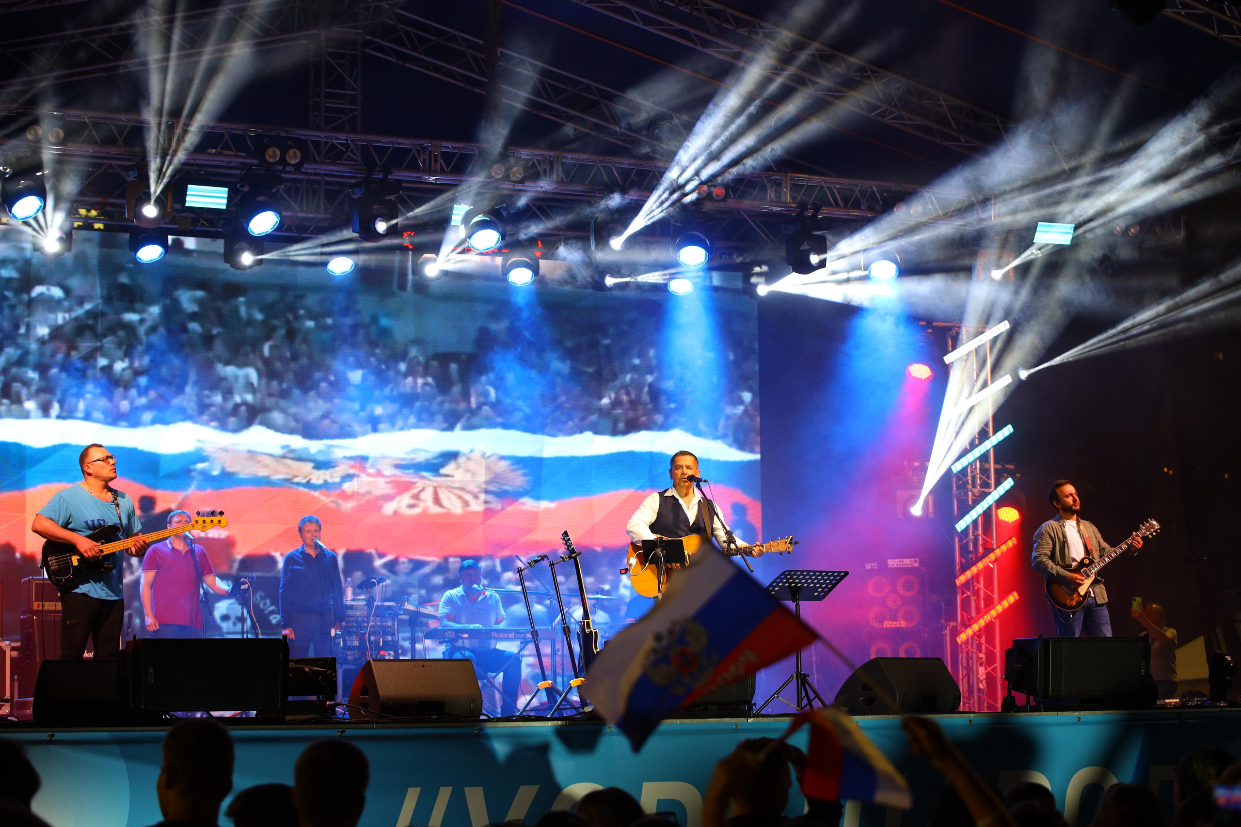 Хороша Родная. Концерт Николая Расторгуева и группы «ЛЮБЭ». Фотограф в Туле Крупский АнДРей. Фотостудия «КАДР71» в Туле