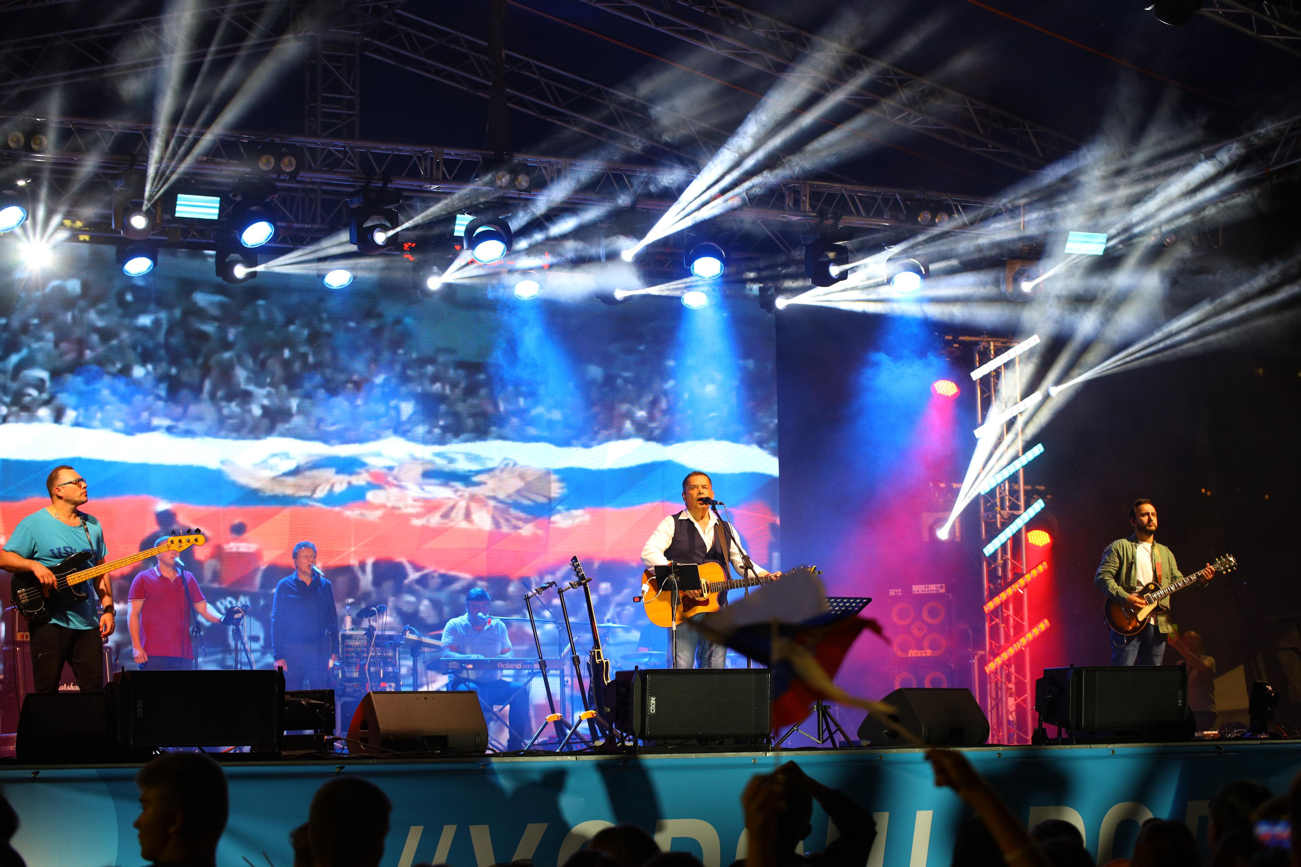 Хороша Родная. Концерт Николая Расторгуева и группы «ЛЮБЭ». Фотограф в Туле Крупский АнДРей. Фотостудия «КАДР71» в Туле