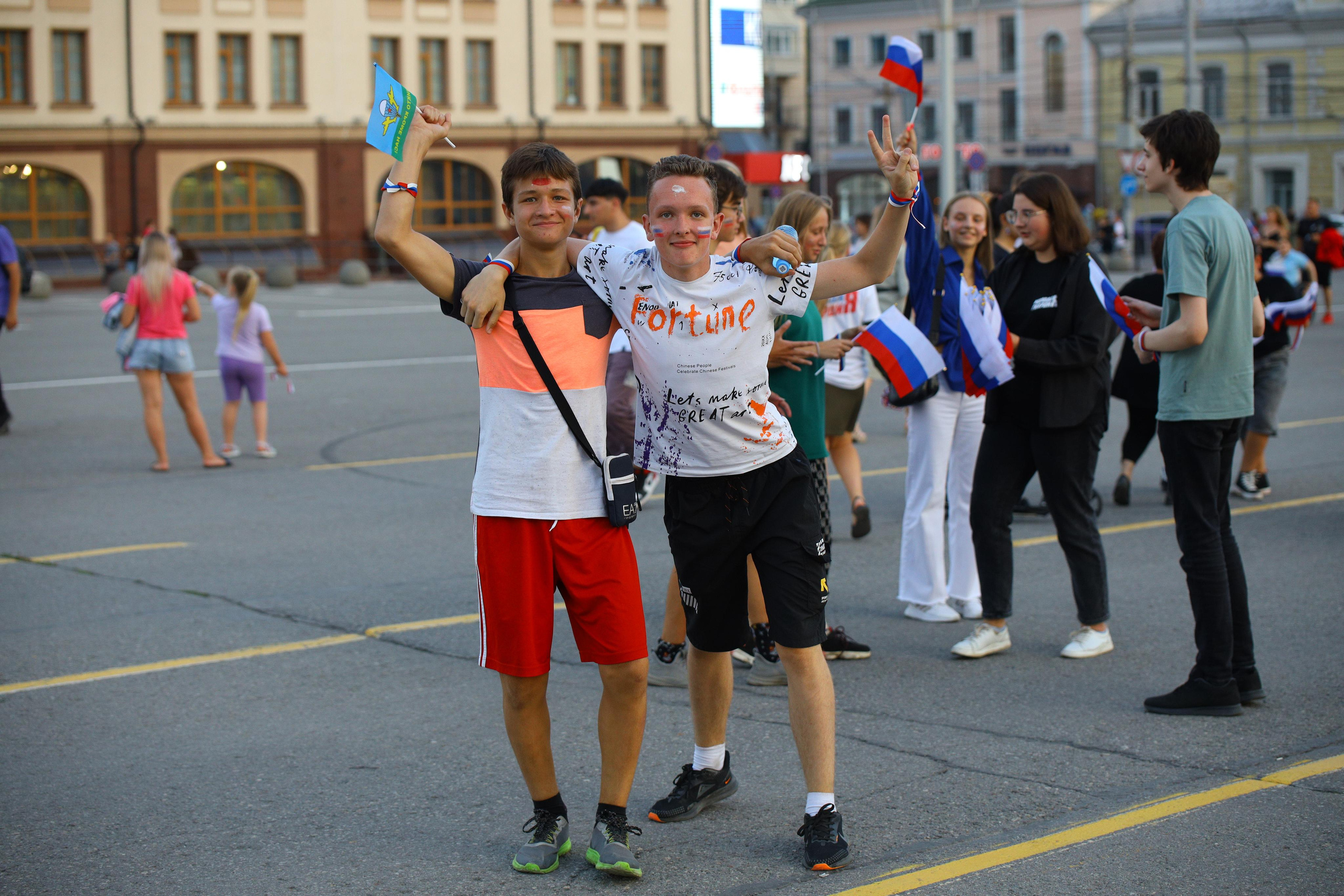 День флага России 2022 г. Фотограф в Туле Крупский АнДРей. Фотостудия «КАДР71» в Туле