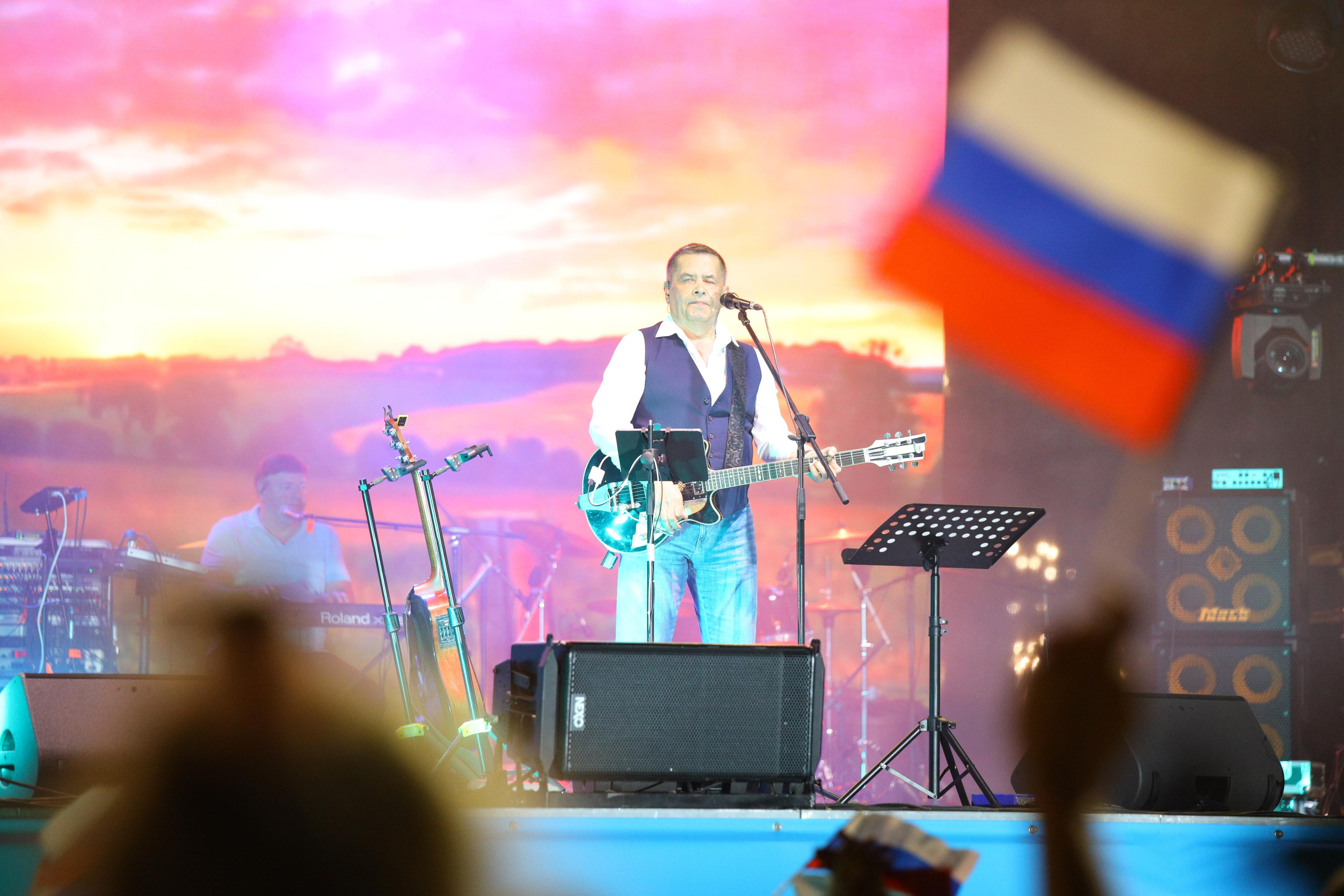 Хороша Родная. Концерт Николая Расторгуева и группы «ЛЮБЭ». Фотограф в Туле Крупский АнДРей. Фотостудия «КАДР71» в Туле