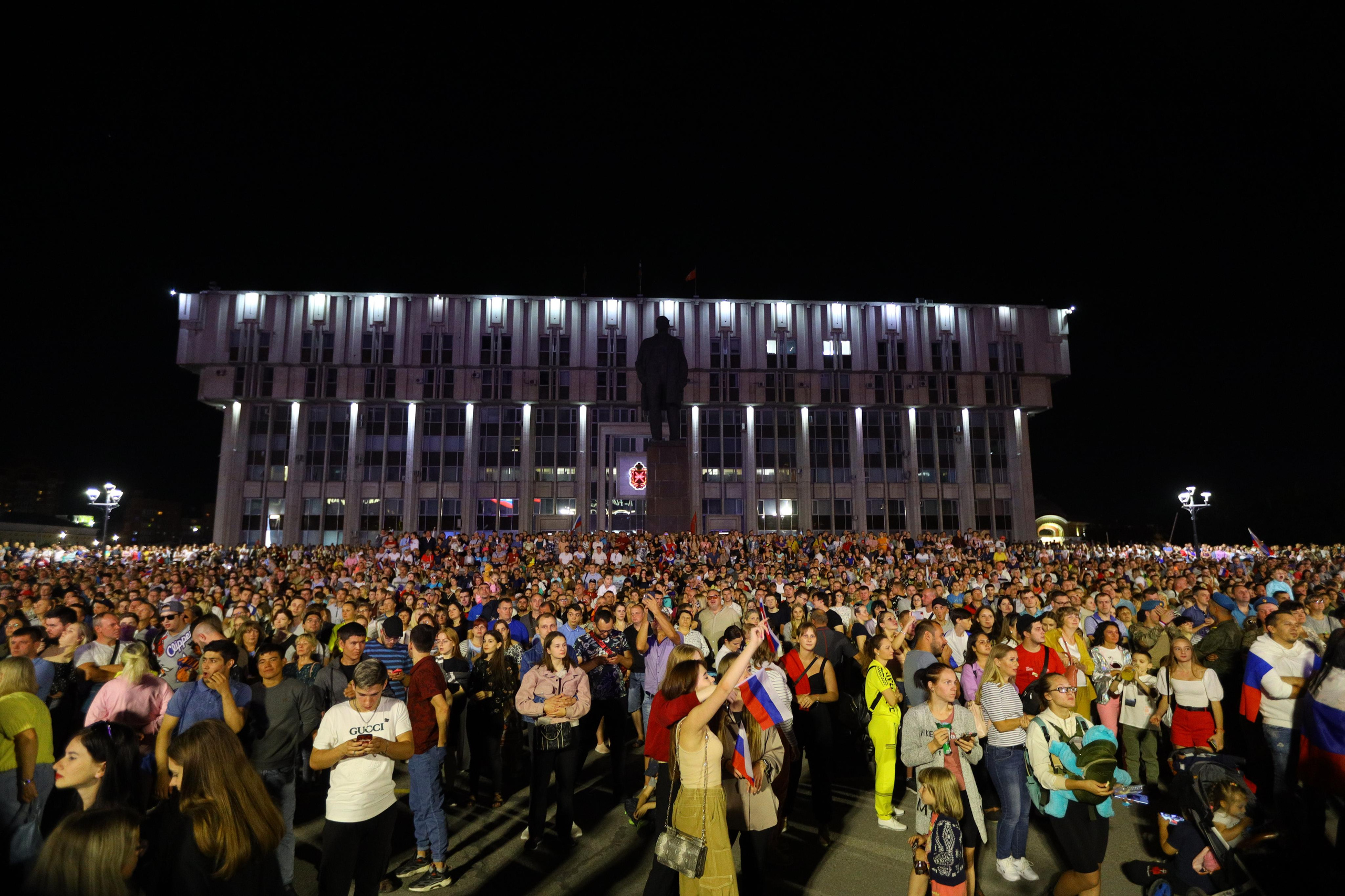 День флага России 2022 г. Фотограф в Туле Крупский АнДРей. Фотостудия «КАДР71» в Туле