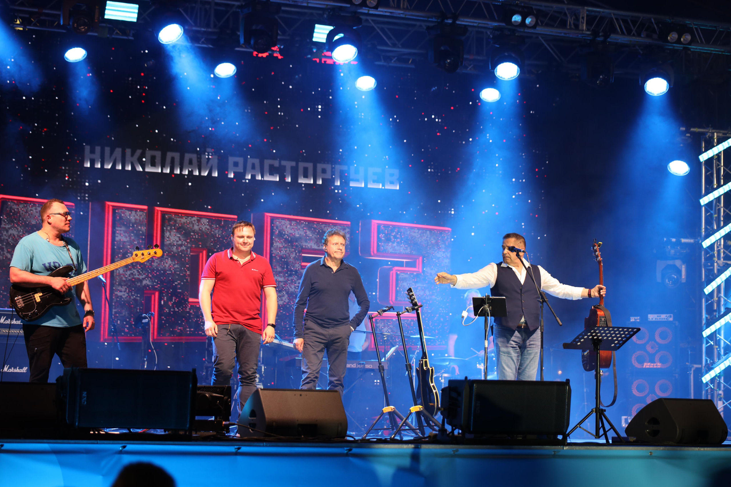 Хороша Родная. Концерт Николая Расторгуева и группы «ЛЮБЭ». Фотограф в Туле Крупский АнДРей. Фотостудия «КАДР71» в Туле