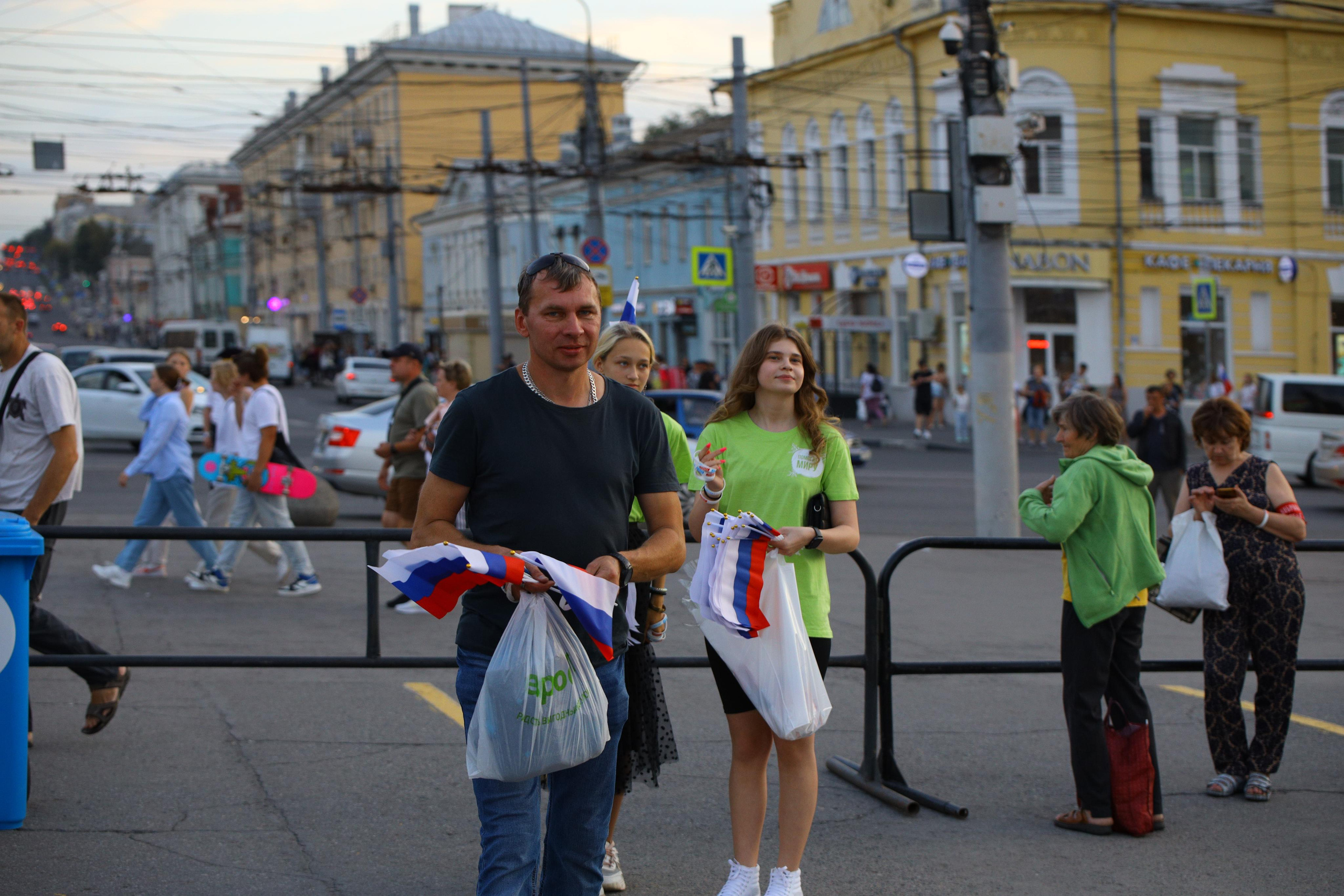 День флага России 2022 г. Фотограф в Туле Крупский АнДРей. Фотостудия «КАДР71» в Туле