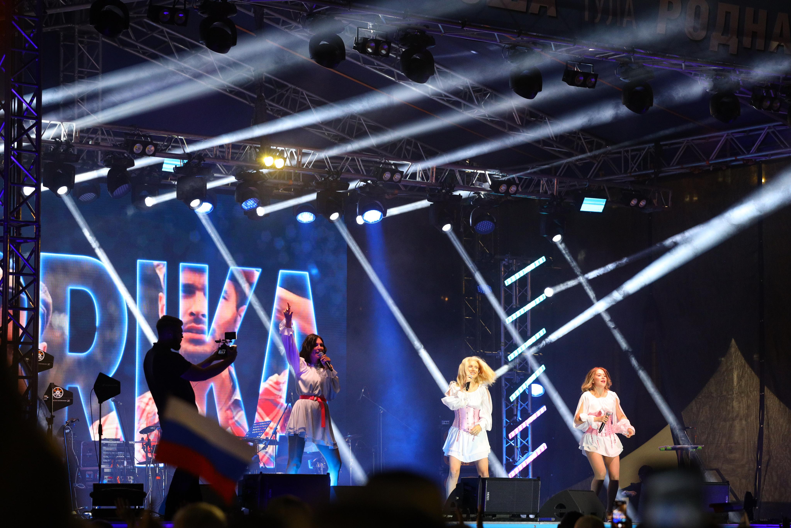 День флага России 2022 г. Фотограф в Туле Крупский АнДРей. Фотостудия «КАДР71» в Туле