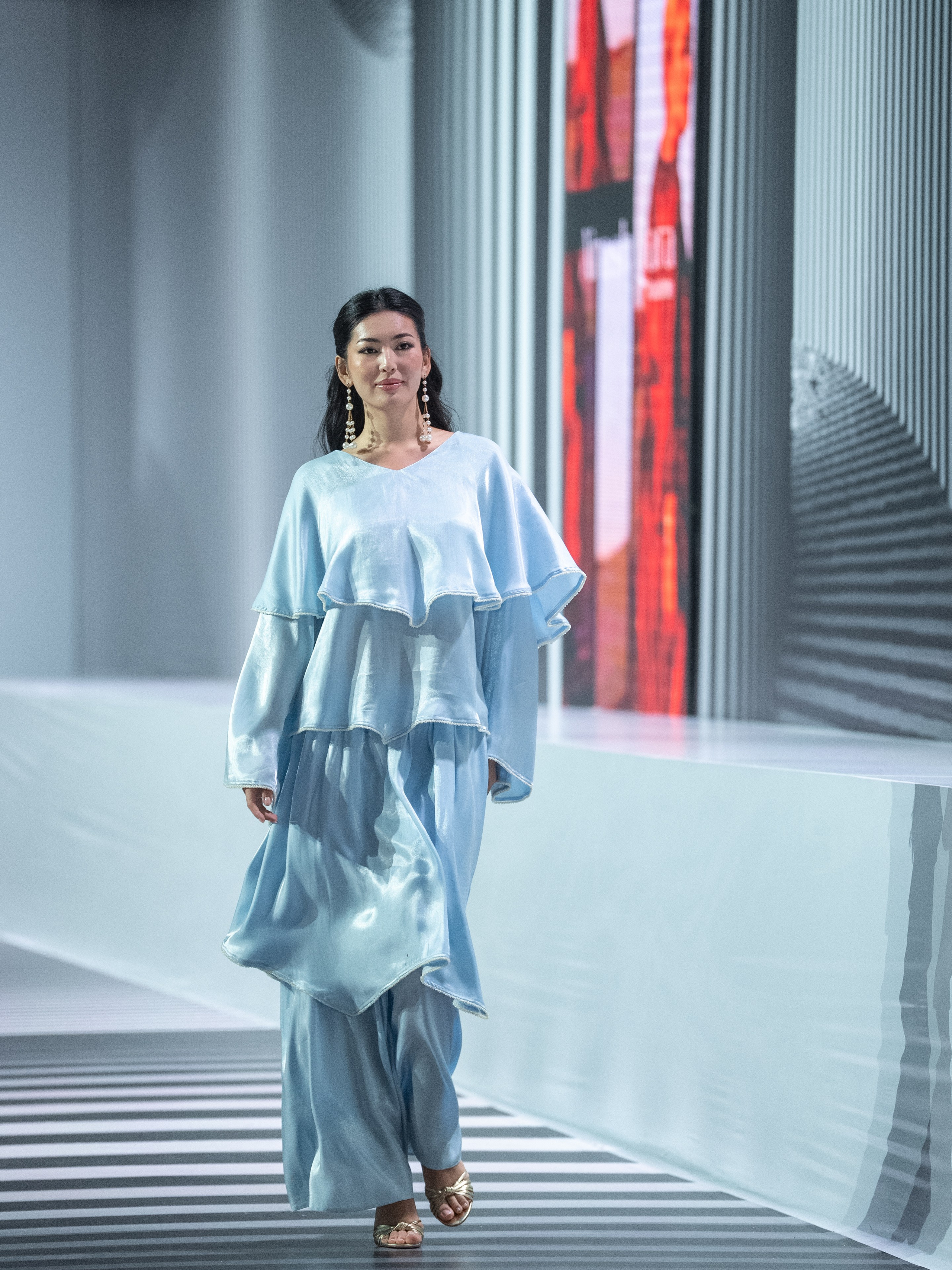 Brand AINASH QARA. Сайт Алматинского НЮ АРТ, будуар и фэшн фотографа Дениса Карпенко