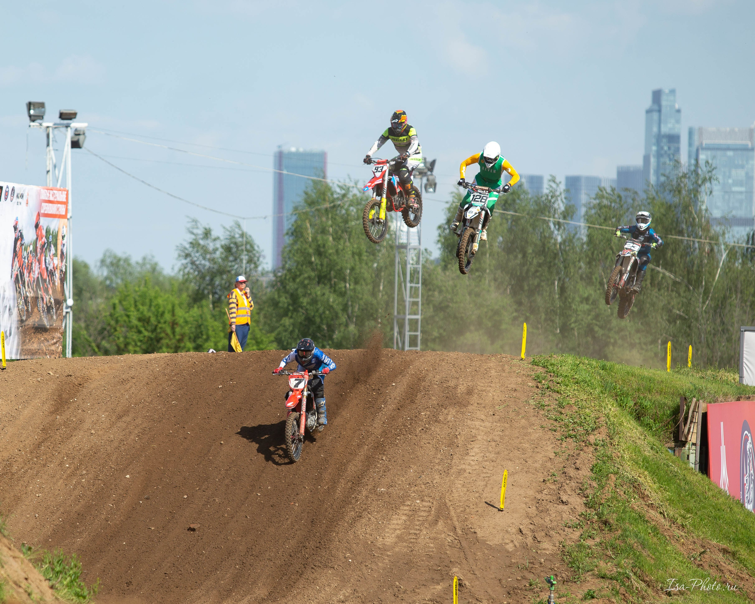 Чемпионат Москвы по суперкроссу г. Москва. Крылатское. Репортажный фотограф в Москве