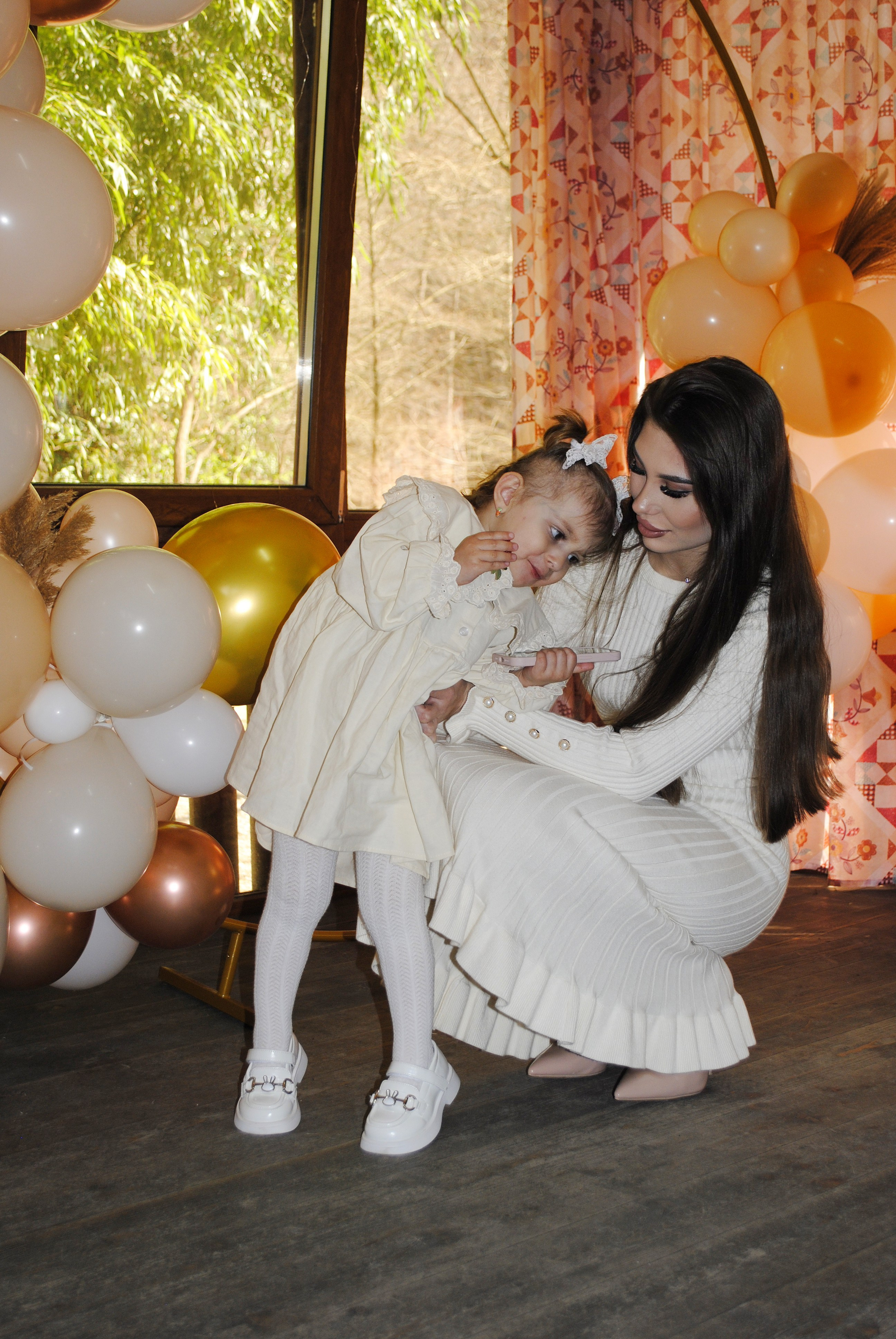 Настя Сьемка в кафе. Фотограф Мария Мусаелян