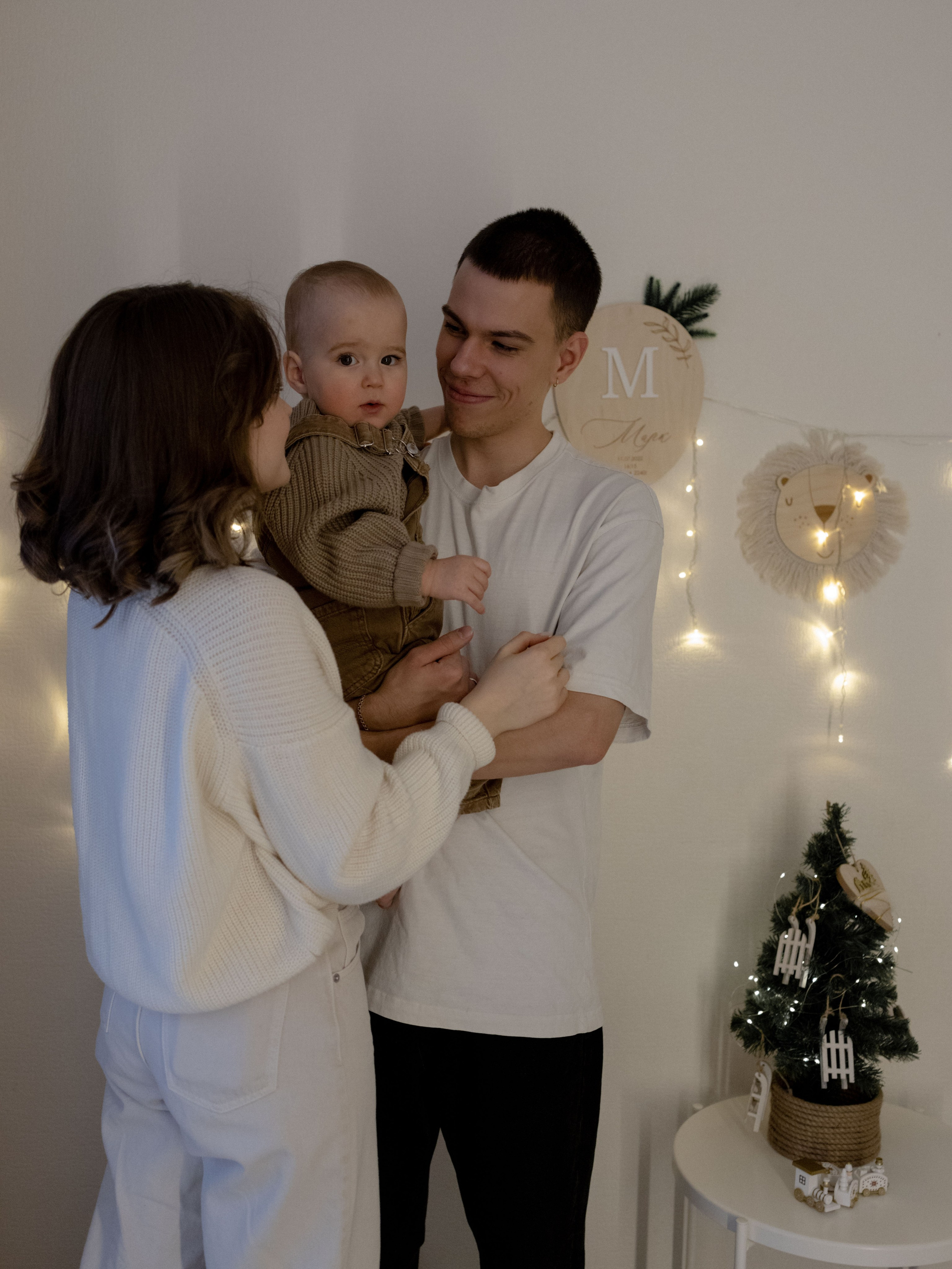 Новый Год. Миша, Алёна и Марк. Фотограф Дарья Соколовская