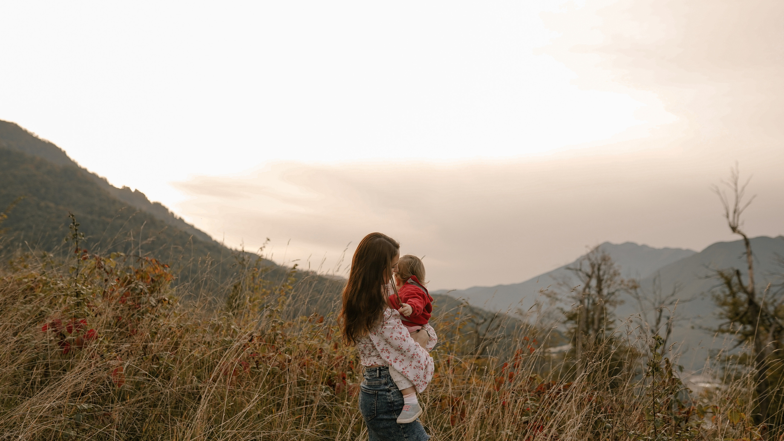 «Коготь». Милана Довгаль - семейный фотограф и видеограф  в Адлере и Сочи
