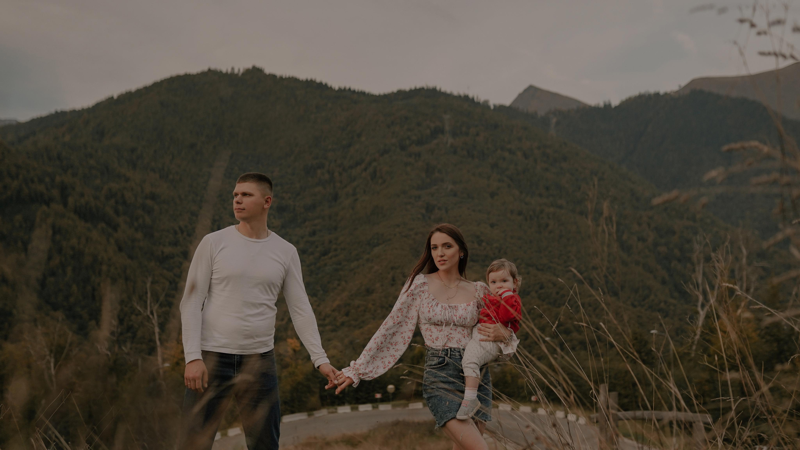 «Коготь». Милана Довгаль - семейный фотограф и видеограф  в Адлере и Сочи