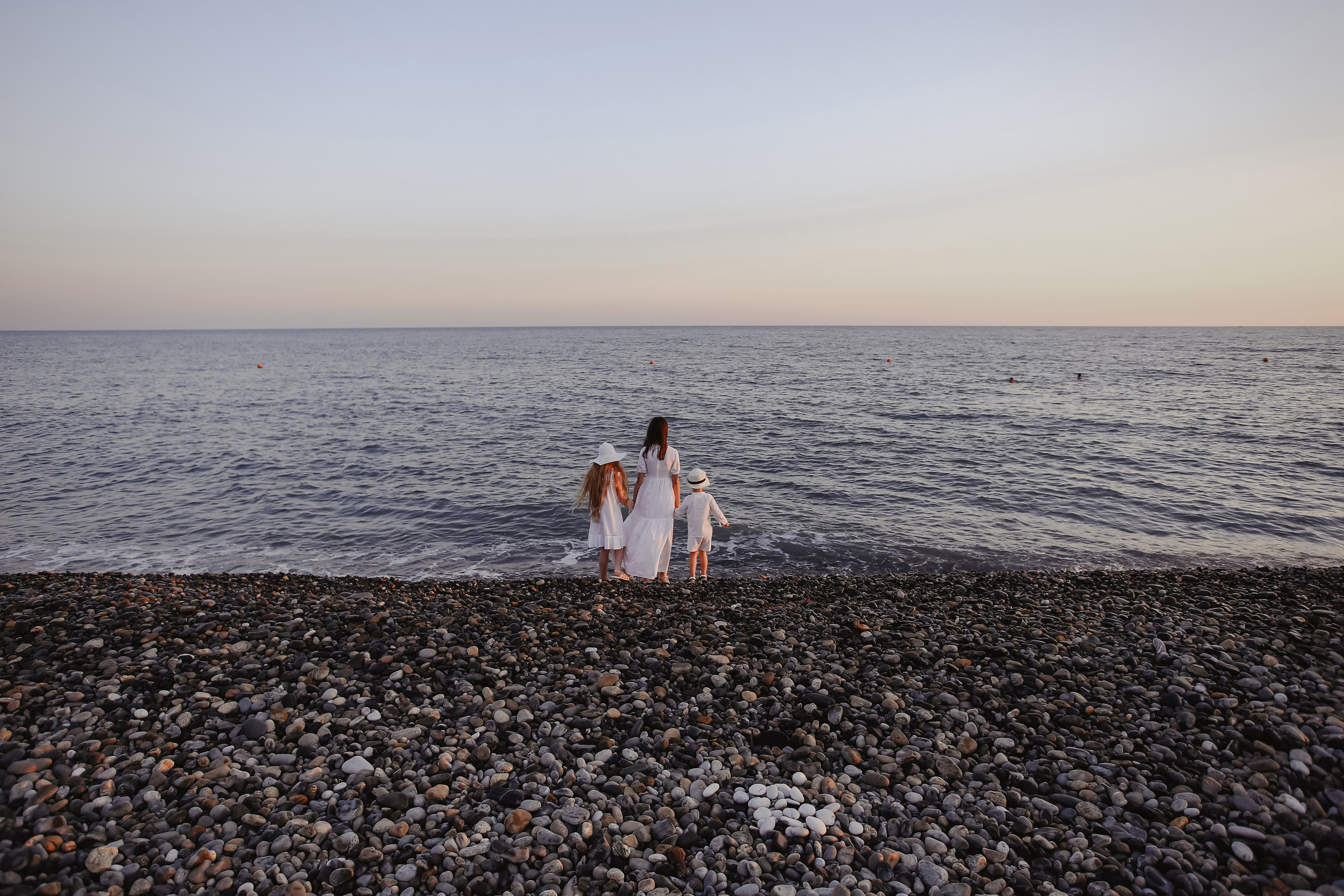 ЛОС-АДЛЕРЕС. Милана Довгаль - семейный фотограф и видеограф  в Адлере и Сочи