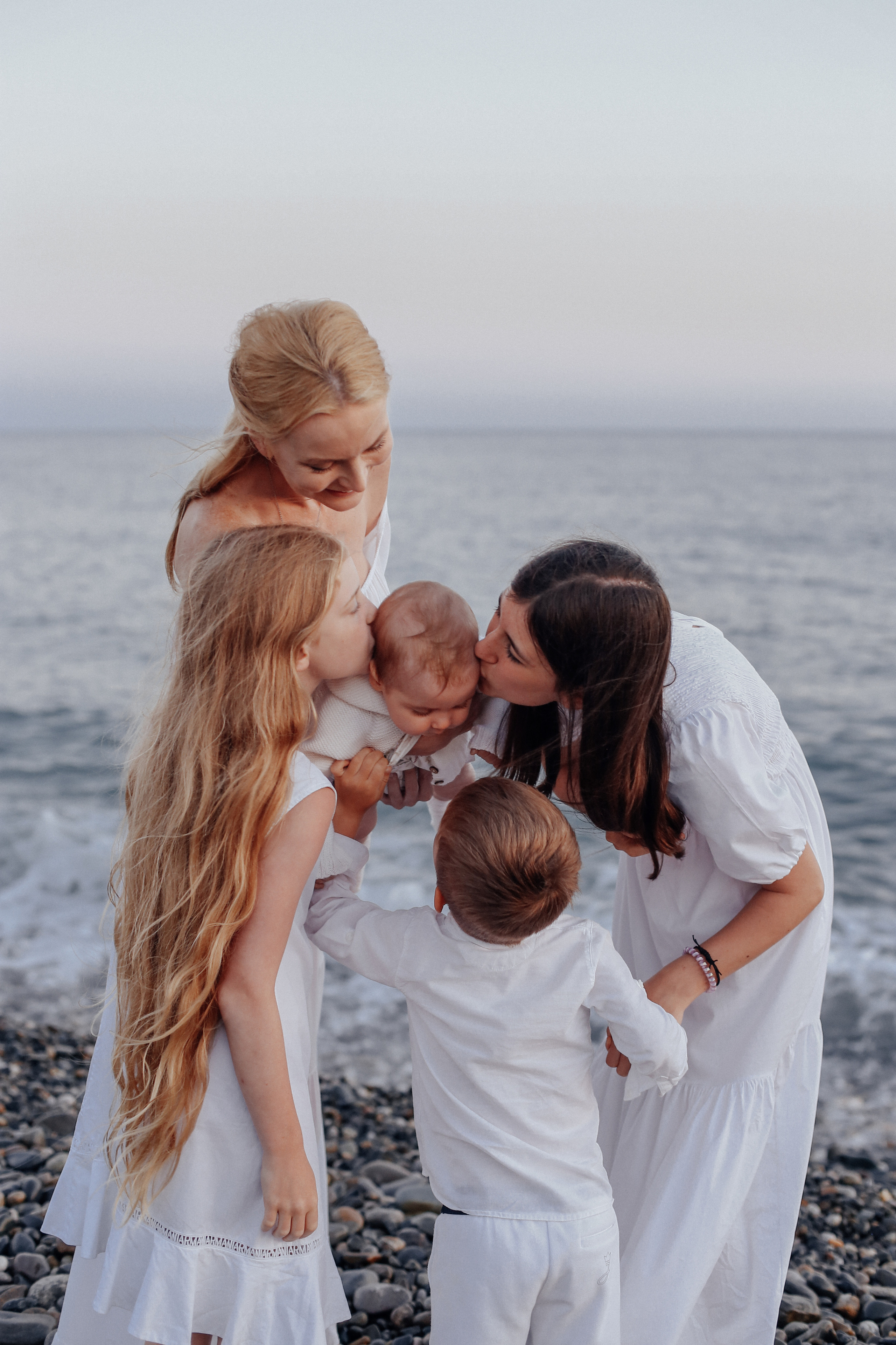 ЛОС-АДЛЕРЕС. Милана Довгаль - семейный фотограф и видеограф  в Адлере и Сочи