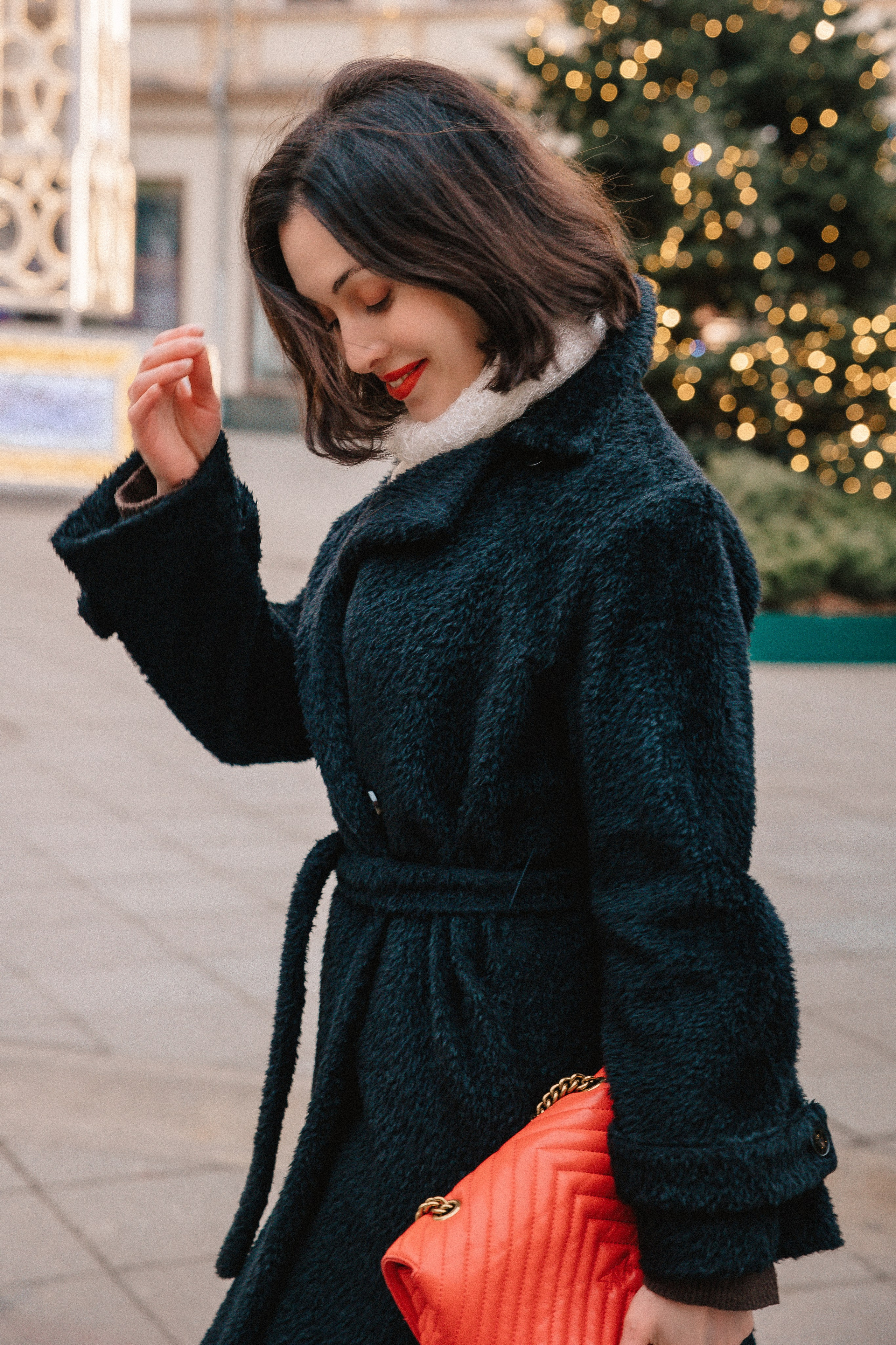 ОЛЯ. Я фотограф из Москвы к Вашим услугам