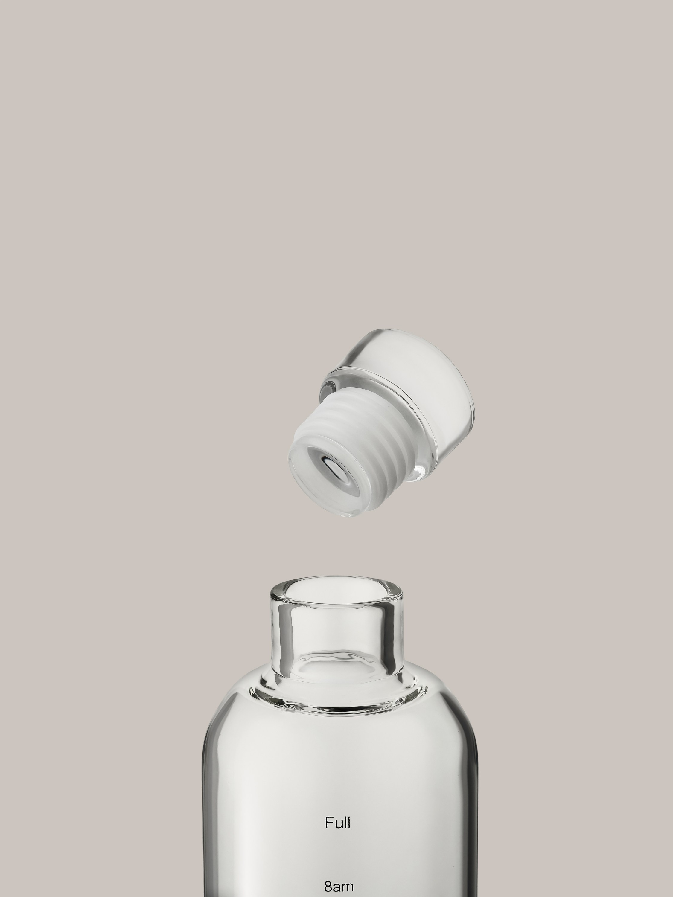 Бутылка для воды для Amazon. Предметный фотограф, инфографика и видео в Санкт-Петербурге