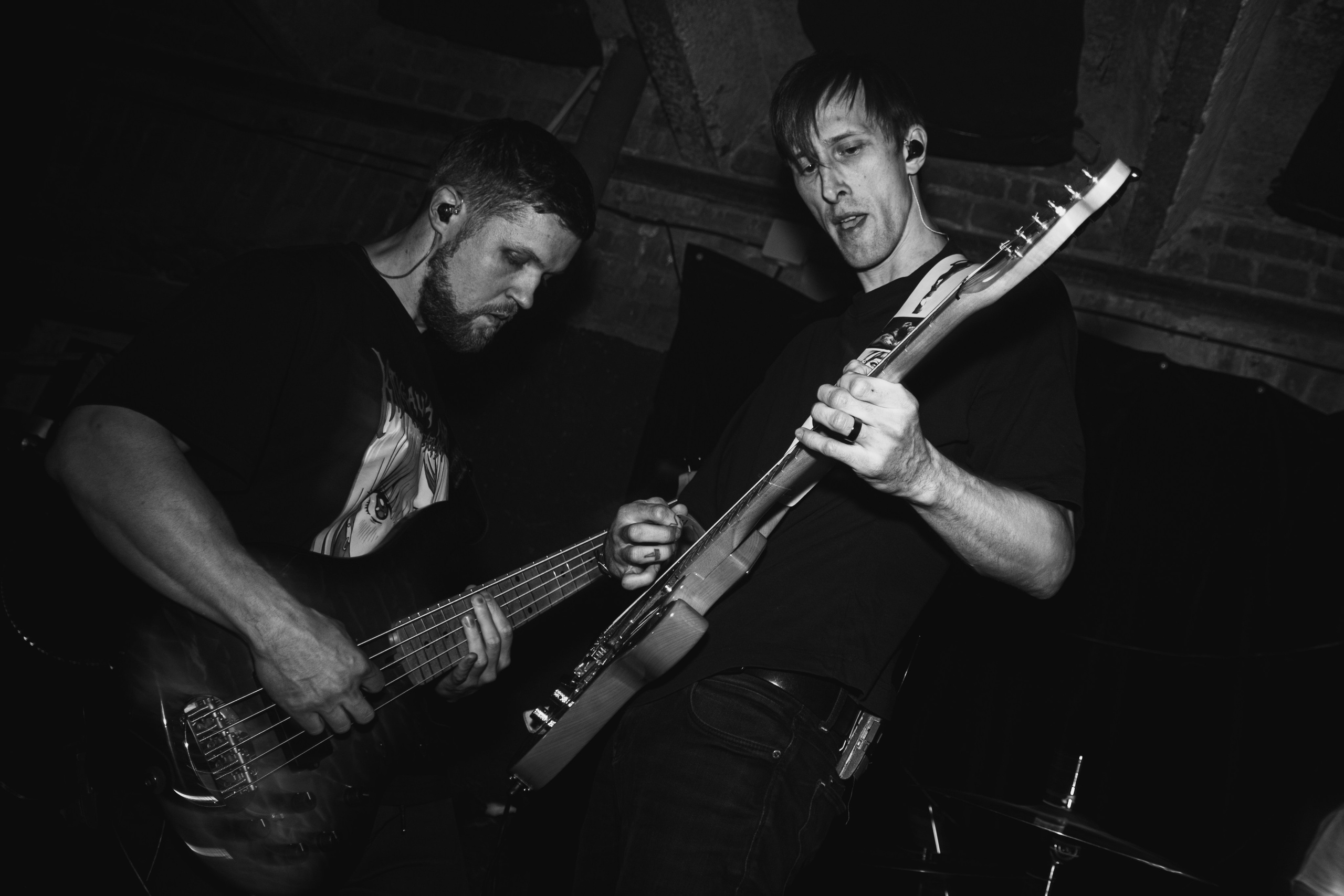 Laugar & Шумы Штормовых Широт & Пожары На Дальнем Севере 11.10.2025. Репортажный фотограф в Москве Legiodot