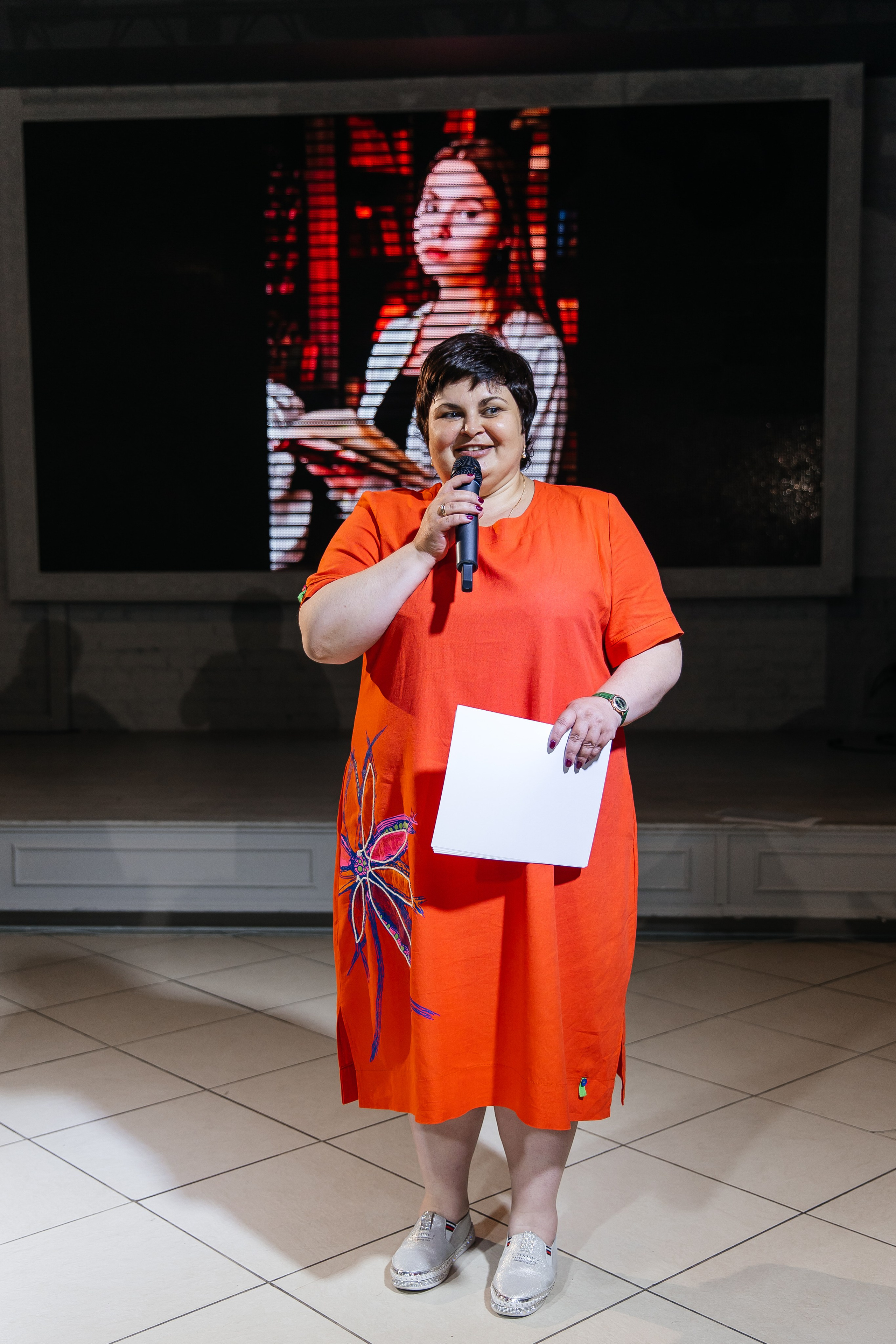 2023-06-23 Выпускной МБОУ СОШ № 10. Фотограф в Красноярске