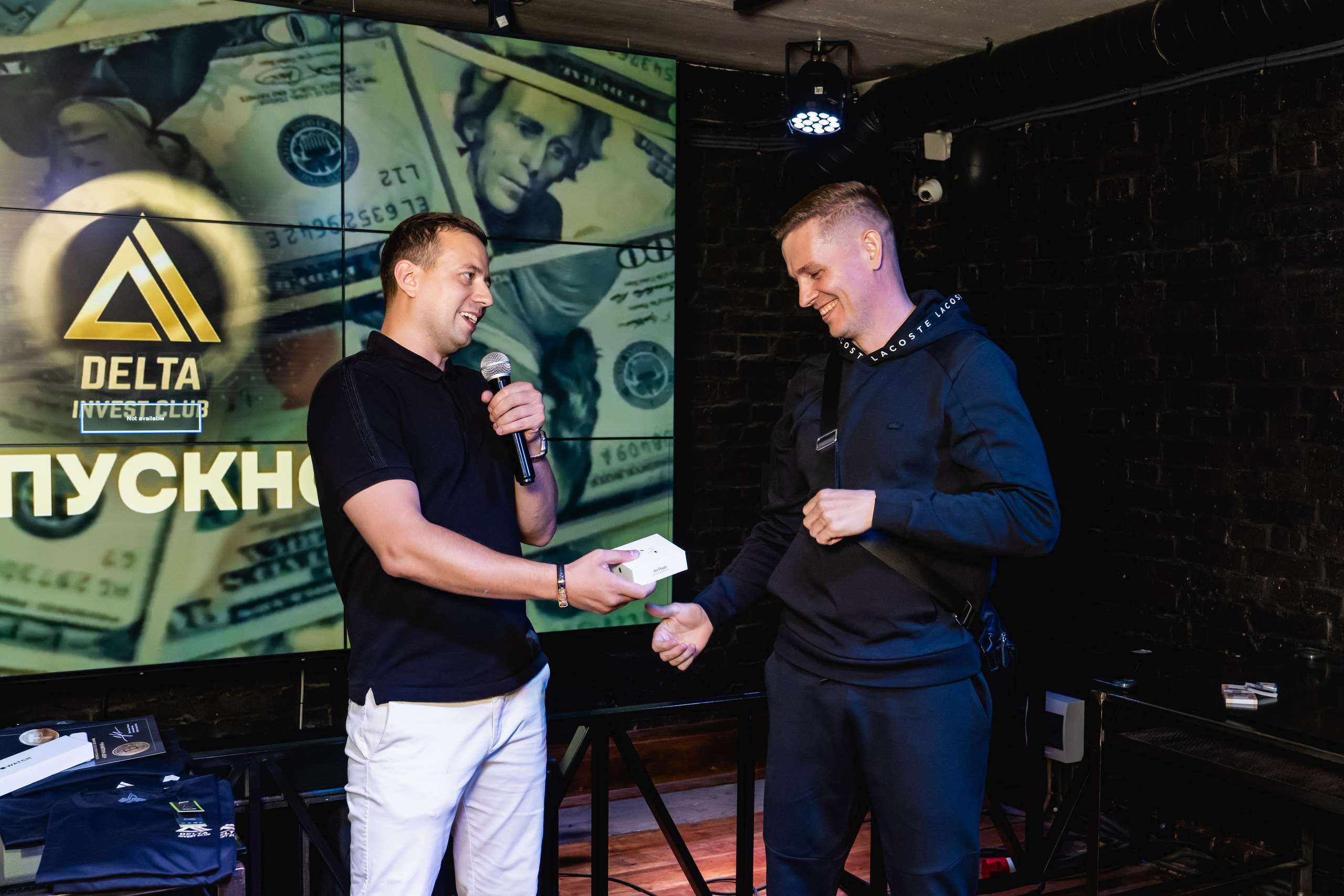 Выпускной Delta. Занимаюсь профессиональной фотографией и живу рядом с Байкалом. Работаю в разных жанрах