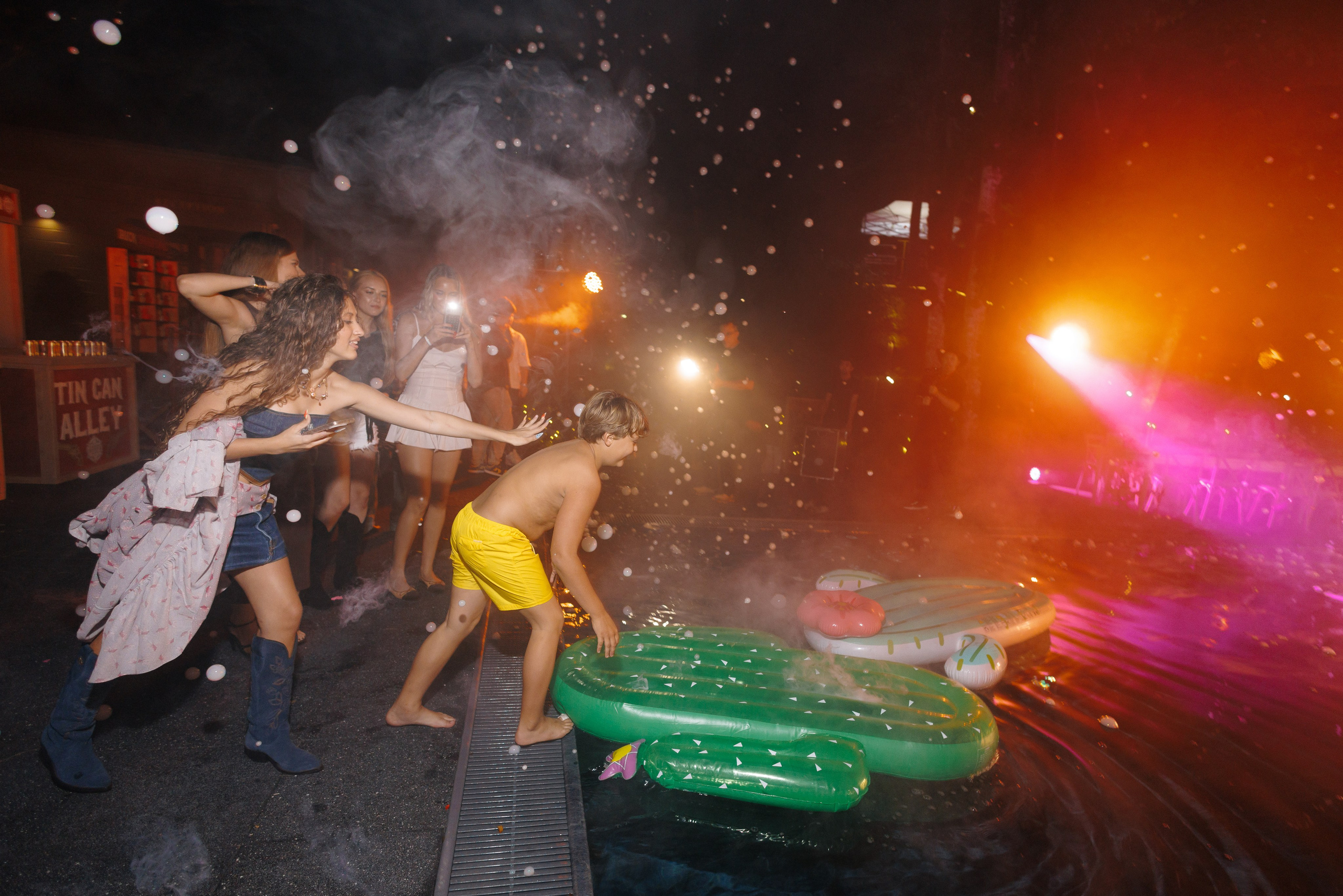 РЕПОРТАЖ | B-day. Фотограф в Сочи, Репортажный фотограф Виктор Кочков-Филатов