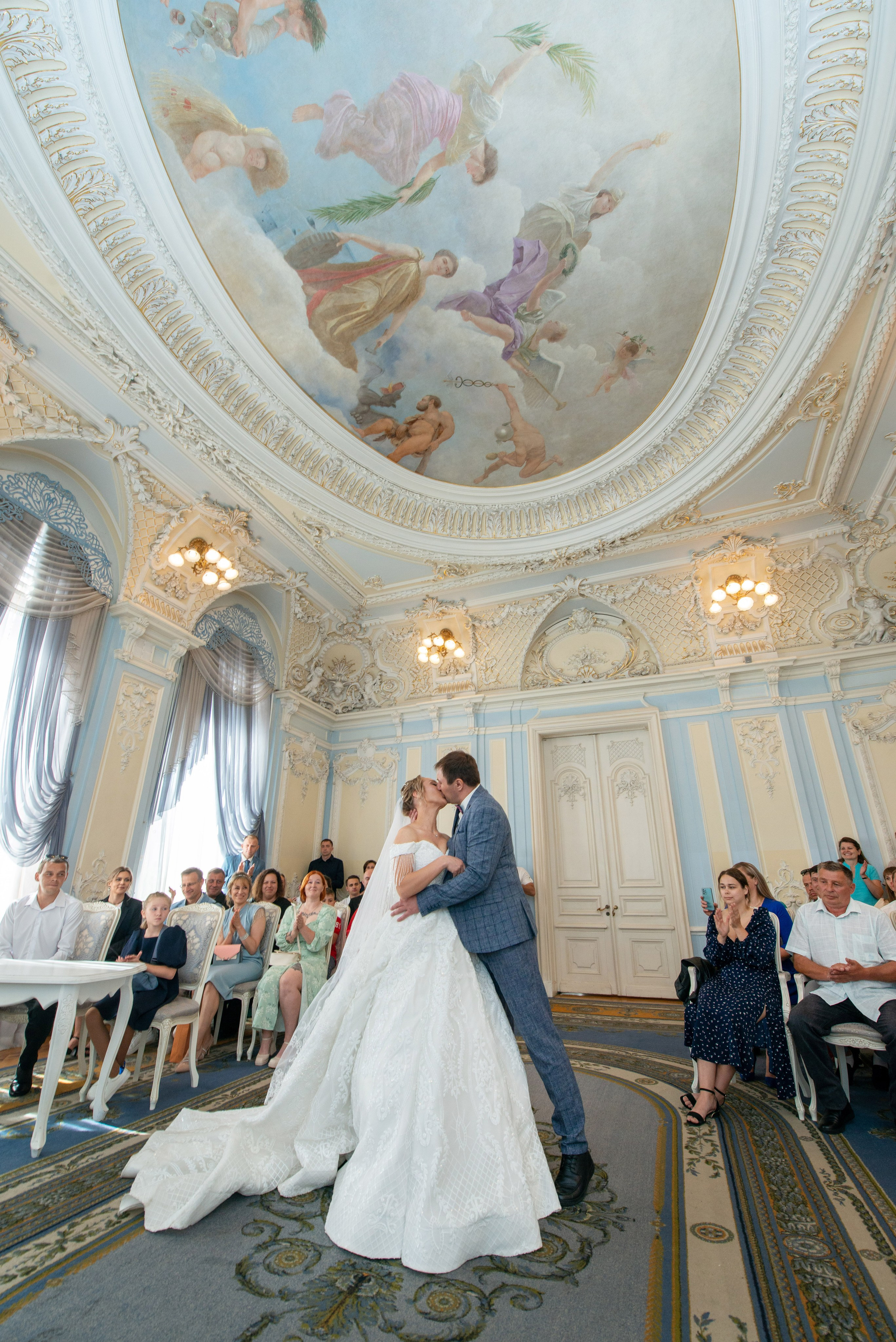 Анастасия и Игорь (фотосессия во Втором Дворце Бракосочетания, Польский сад, здание городской Ратуши). Портретный, семейный и свадебный фотограф в Санкт-Петербурге и в Пушкине Ширяев Денис