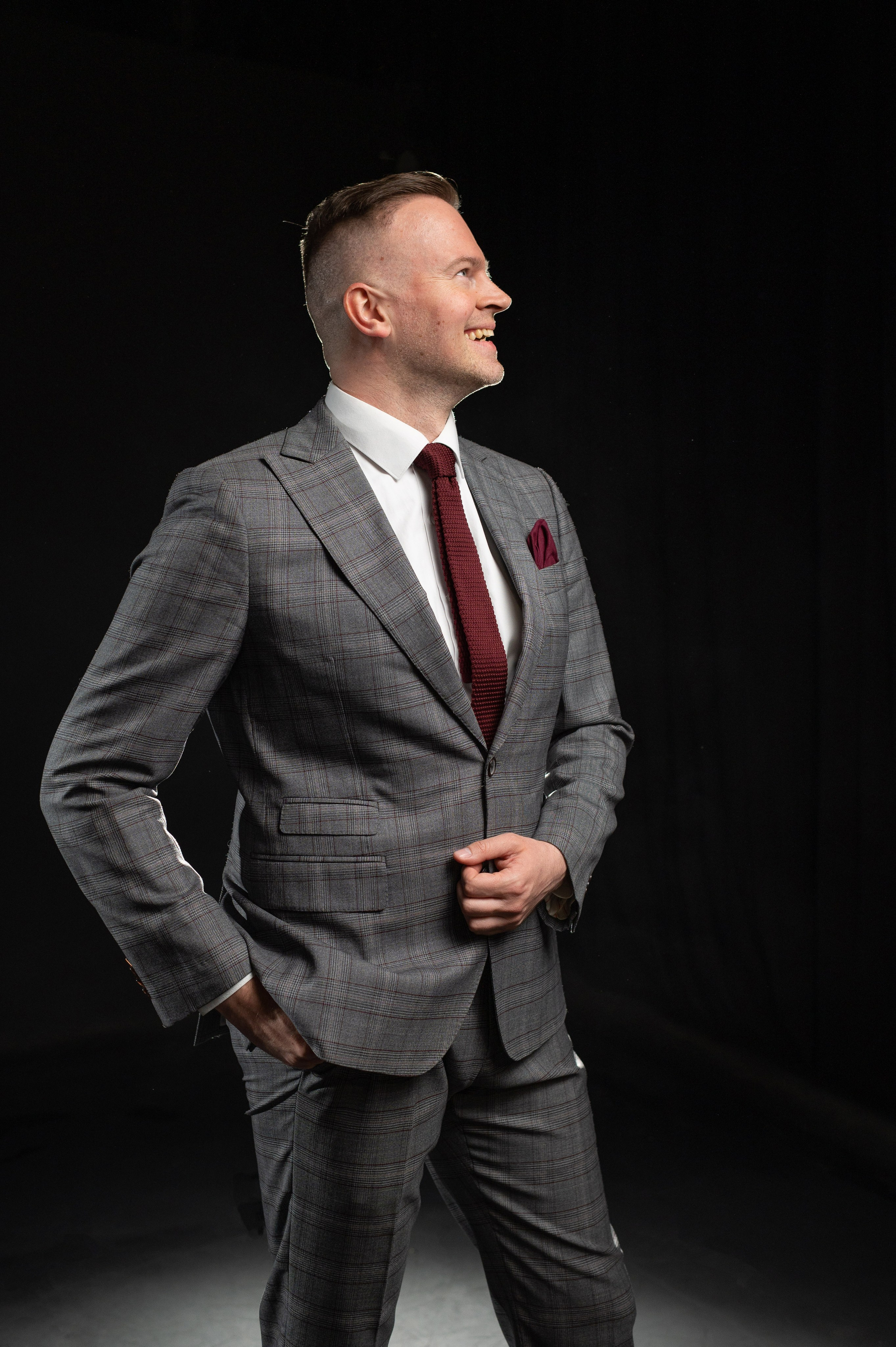 Ты можешь быть разным: деловой или взрывной. Портретный, семейный и свадебный фотограф в Санкт-Петербурге и в Пушкине Ширяев Денис