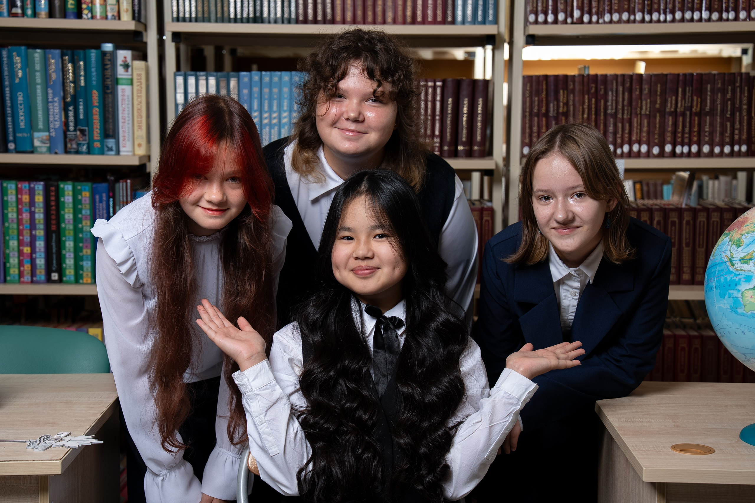 Двор школы + библиотека. Тот Самый альбом