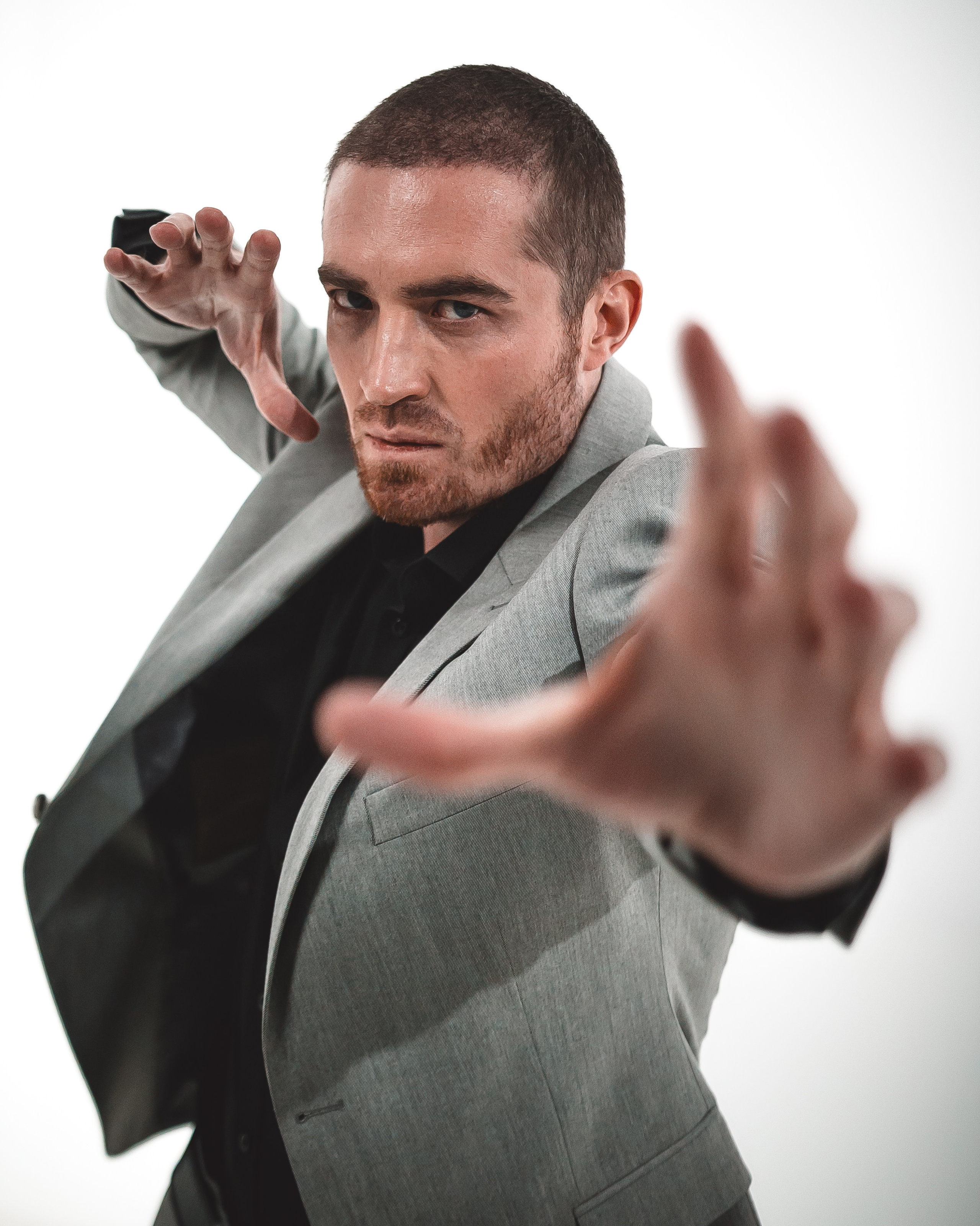 MF PROD. — NICHOLAS VYAZEMSKY. MOVIE FAMILY PRODUCTION