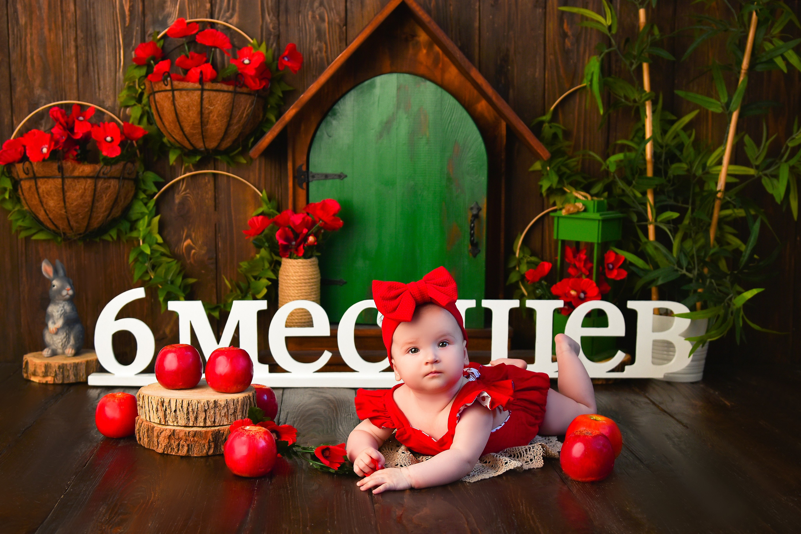 Малышки Антураж