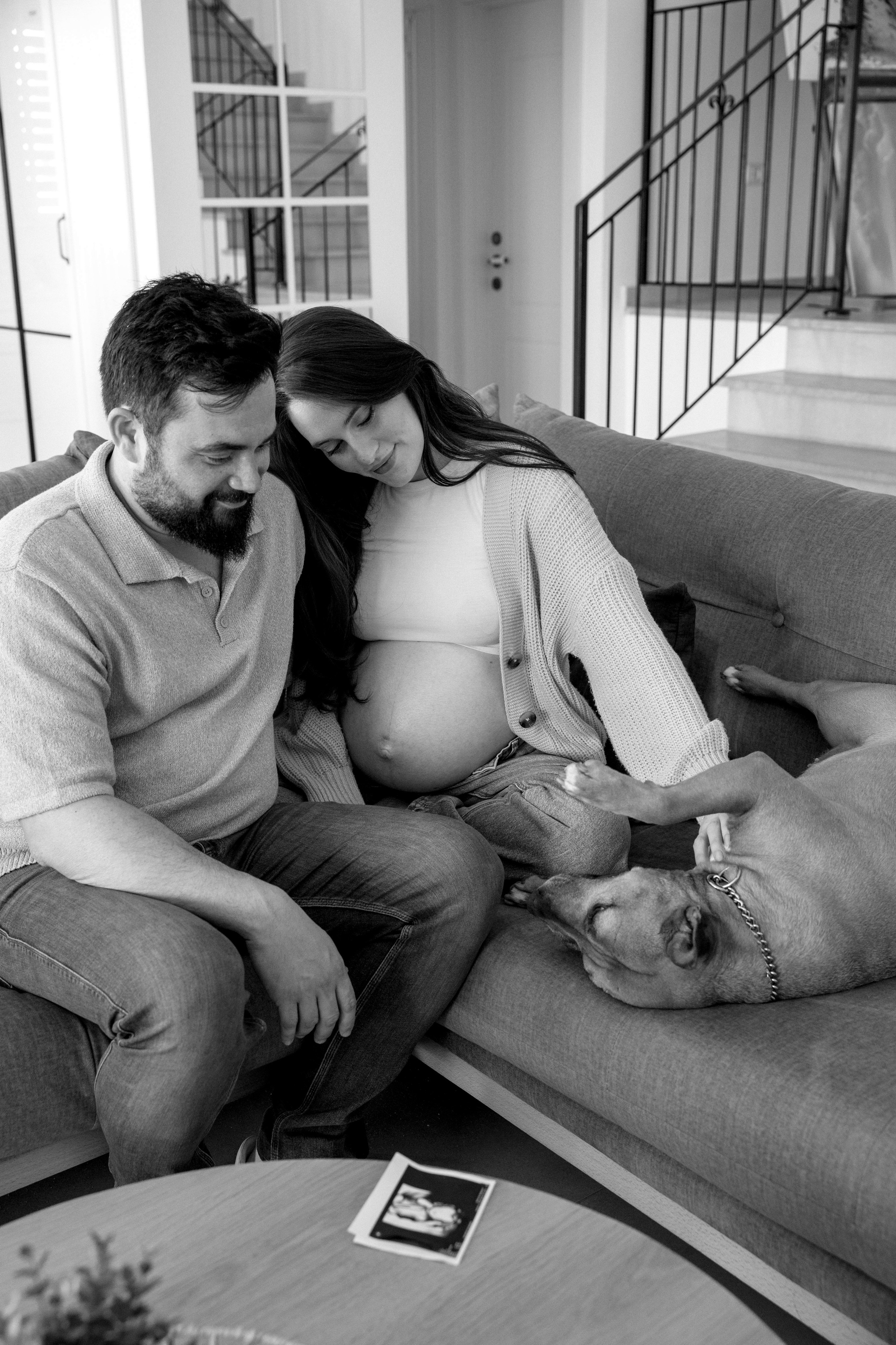 Pregnancy photoshoot (home/park/beach). Главная