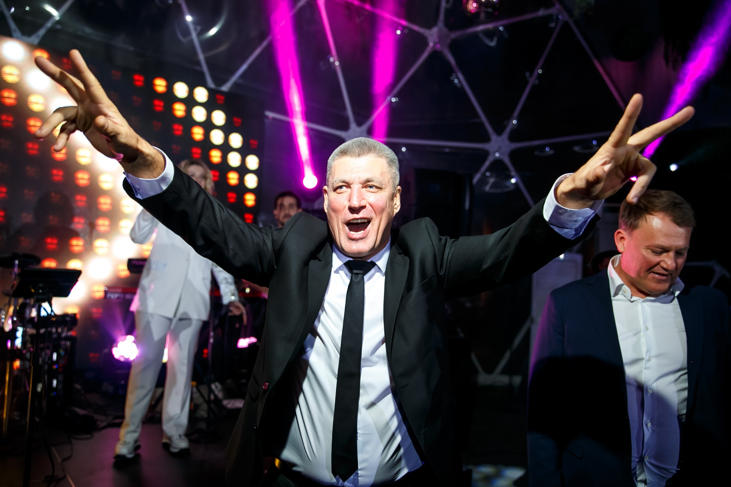 Ход Короля. Свадебное фото и видео в Ростове-на-Дону, Краснодаре, Москве и Крыму