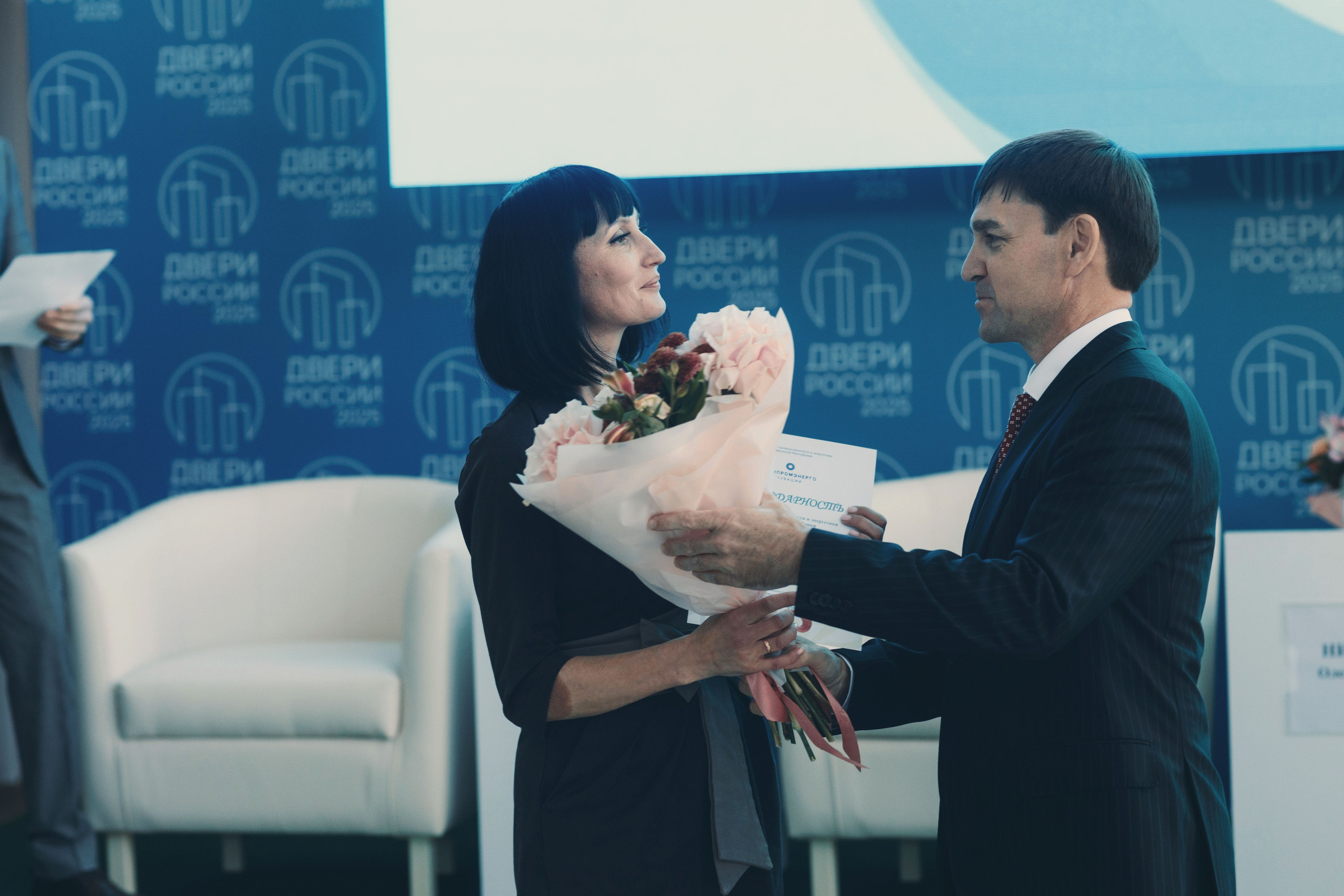 Репортажная съемка форума «Двери Росси-2025» в Чебоксарах. Портретный и репортажный фотограф в Чебоксарах Андриян Чаркин