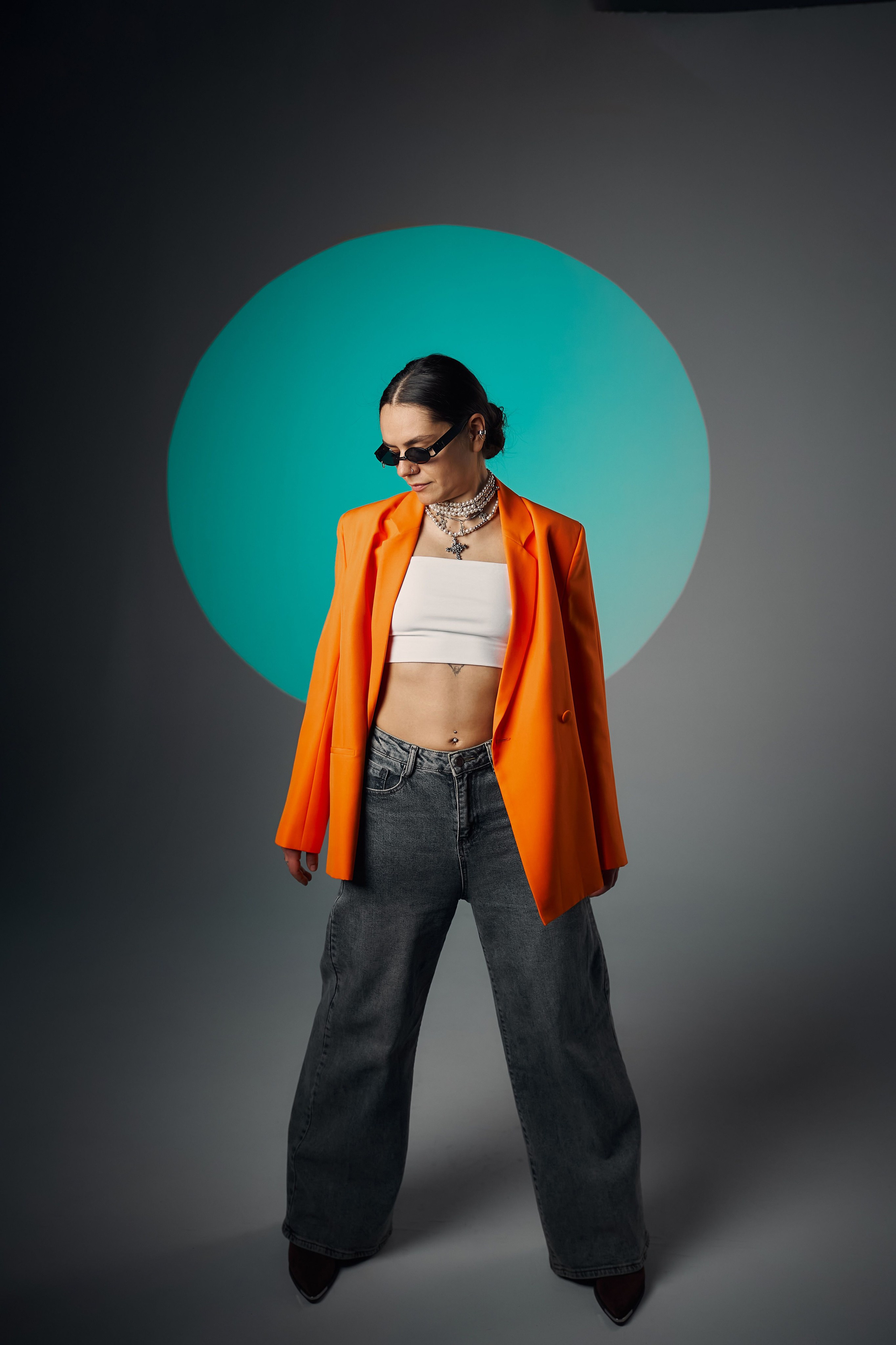 Фотосессия в студии по отличной цене. Студийный фотограф Евгений Опарин