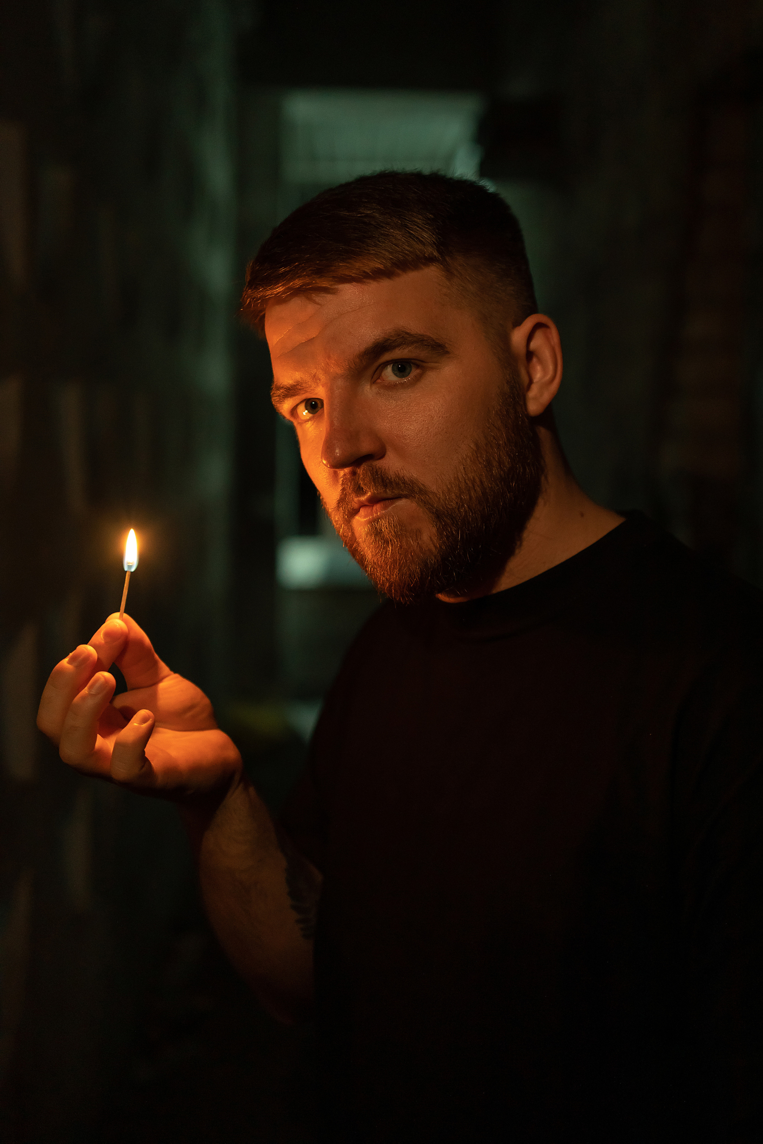 В ночном городе. Портретный фотограф