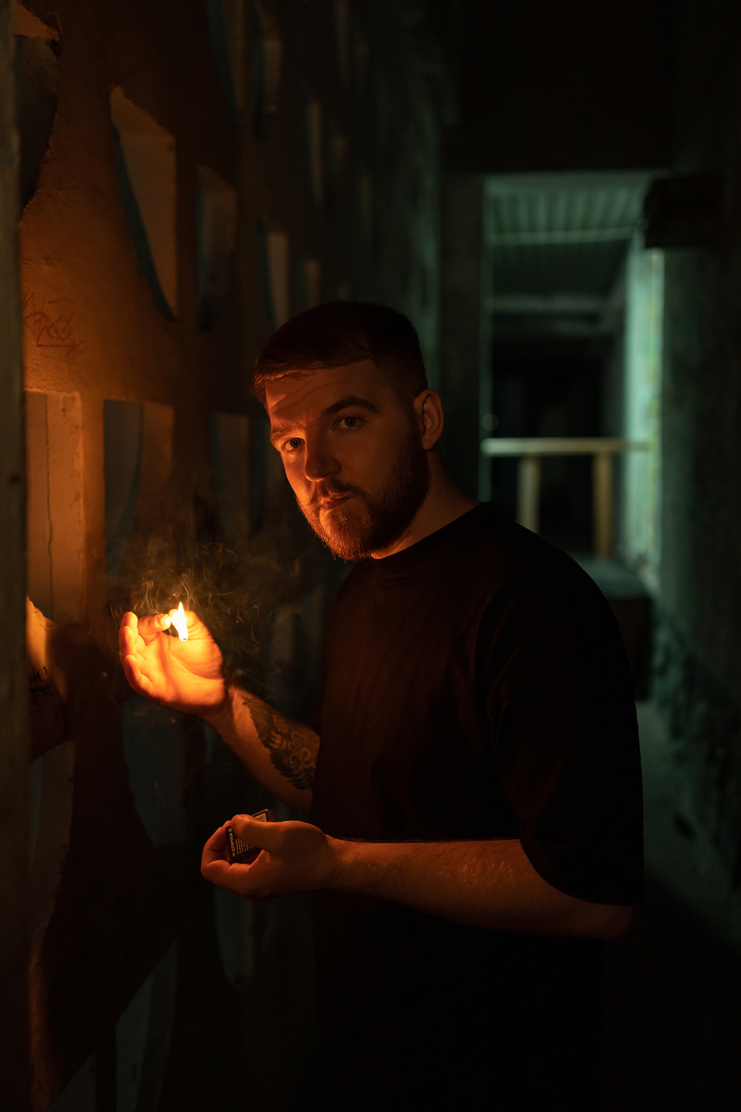 В ночном городе. Портретный фотограф