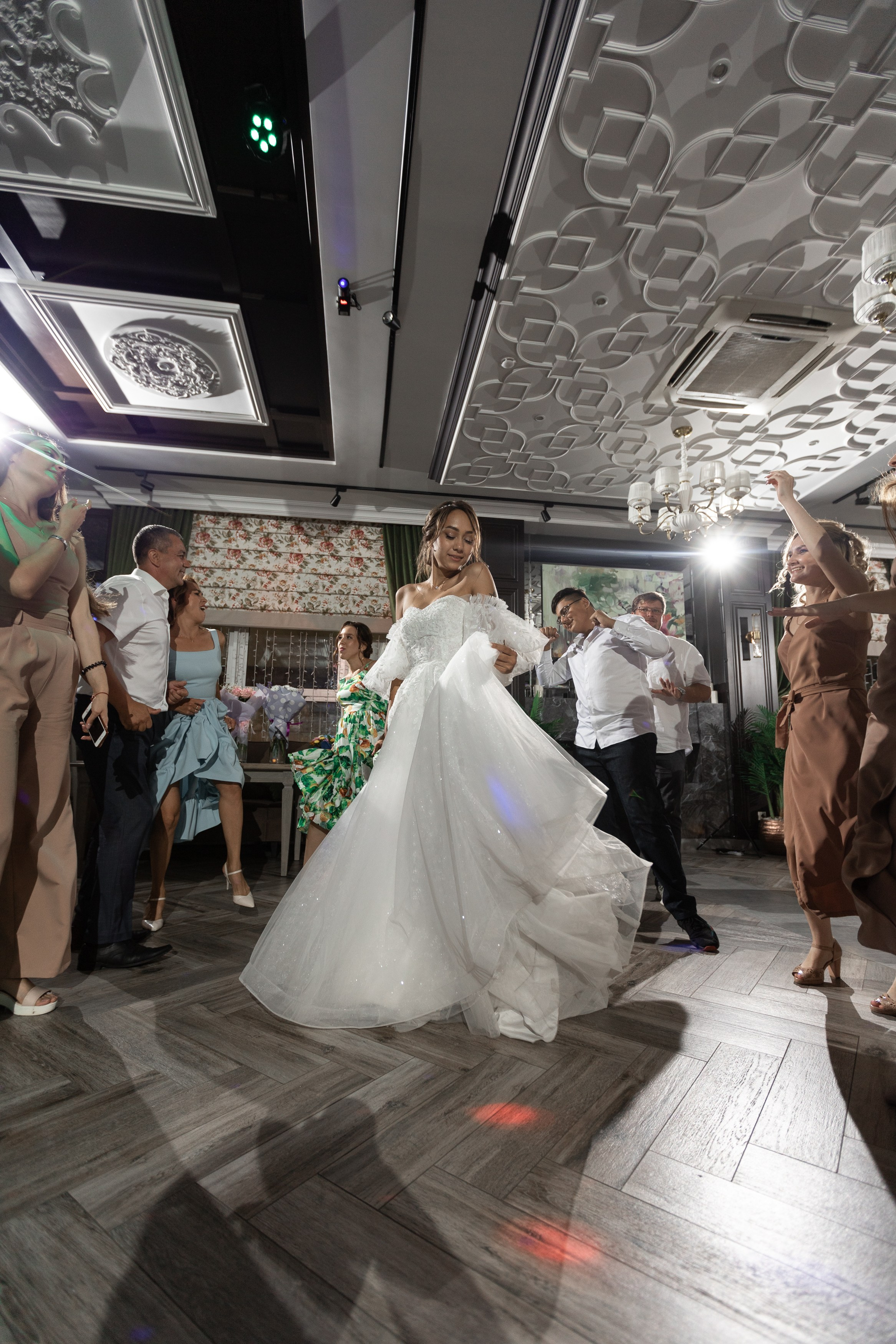 Свадебный фотограф Уфа — Руслан ГабдлисламовЖивые эмоции, красивые кадры, воспоминания на всю жизнь.Работаю по всей Республике Башкортоста. Свадебный фотограф Уфа Руслан Габдлисламов