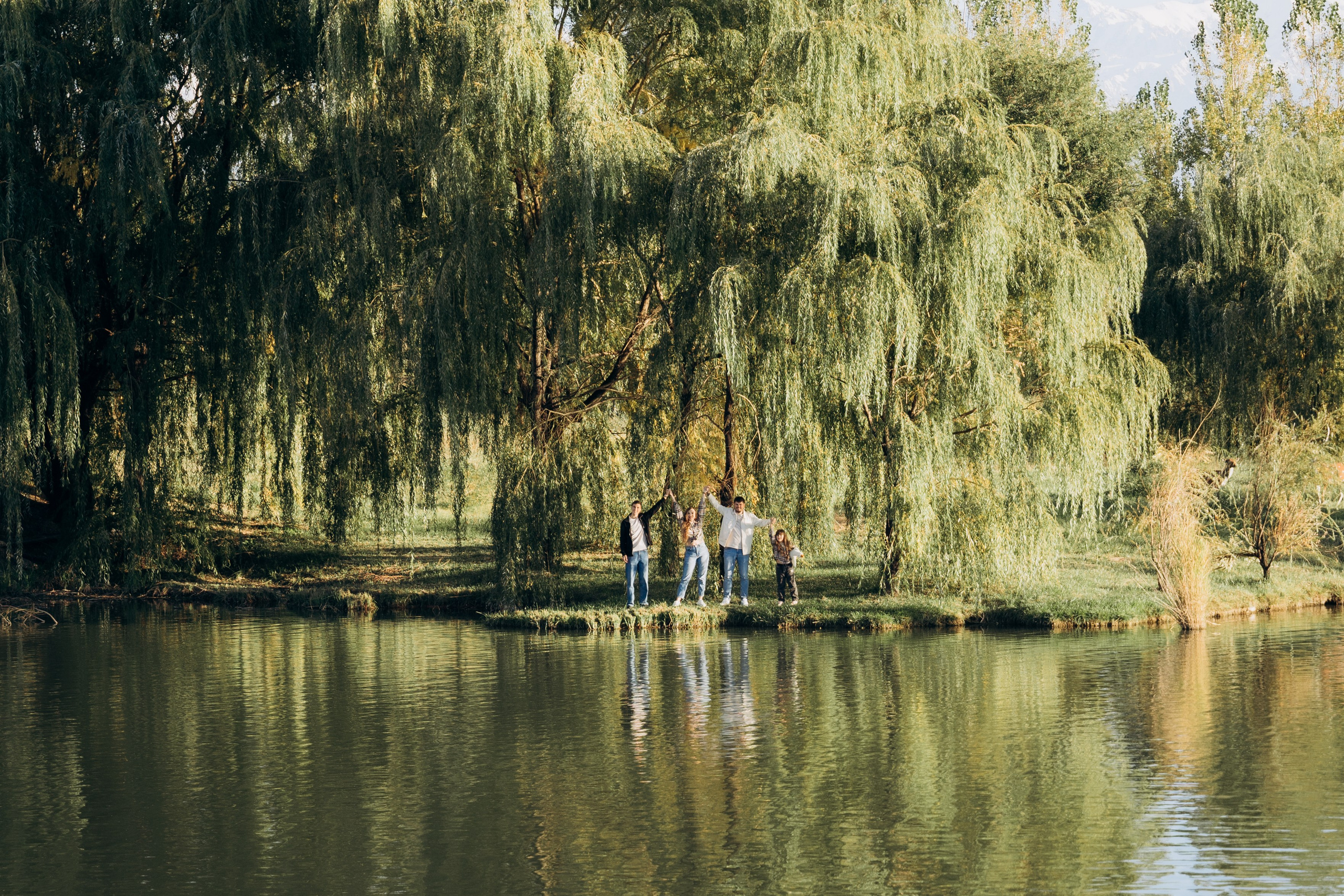Красивая семья. Фотограф в Алматы Чалова Нафиса